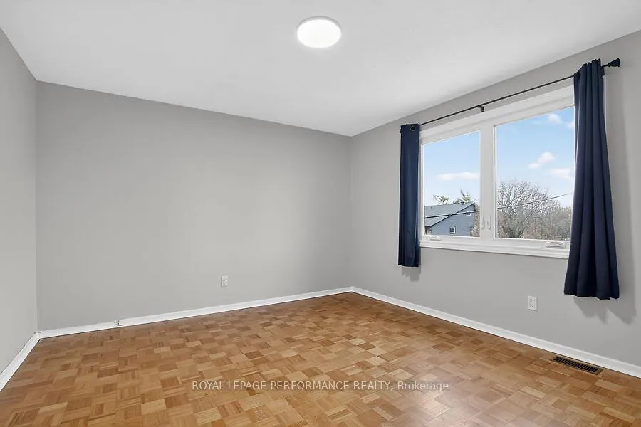 Photo 23 of 20 Coldstream Drive, Ottawa, Munster — HOMEH