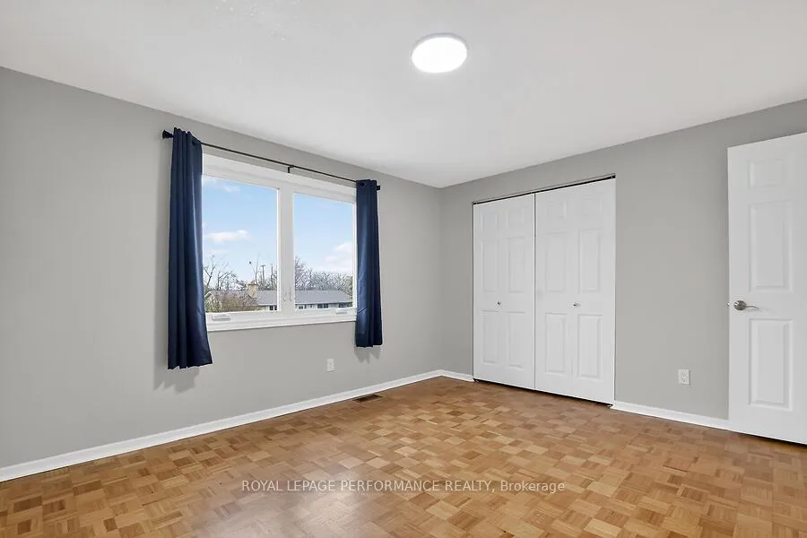 Photo 24 of 20 Coldstream Drive, Ottawa, Munster — HOMEH