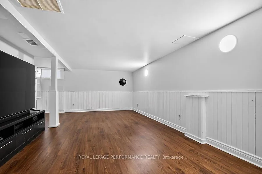 Photo 40 of 20 Coldstream Drive, Ottawa, Munster — HOMEH