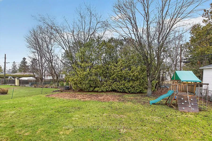 Photo 43 of 20 Coldstream Drive, Ottawa, Munster — HOMEH