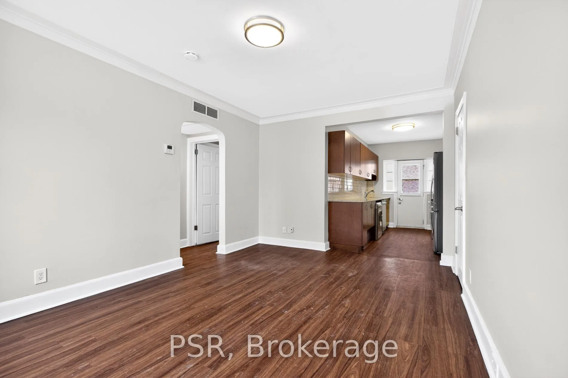 Photo 8 of Unit L21, 1325 Bayview Avenue, Toronto, Leaside — HOMEH