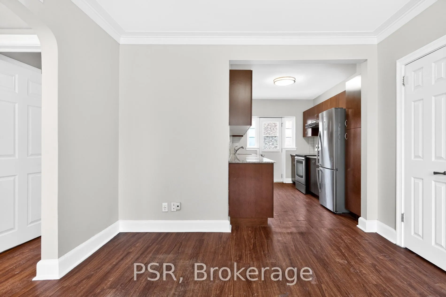 Photo 11 of Unit L21, 1325 Bayview Avenue, Toronto, Leaside — HOMEH