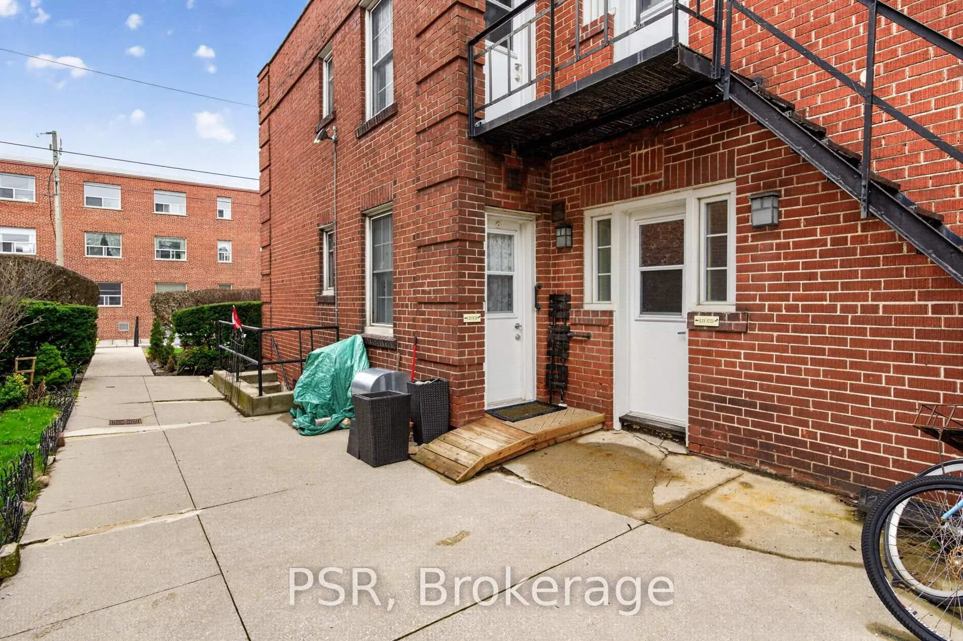 Photo 20 of Unit L21, 1325 Bayview Avenue, Toronto, Leaside — HOMEH