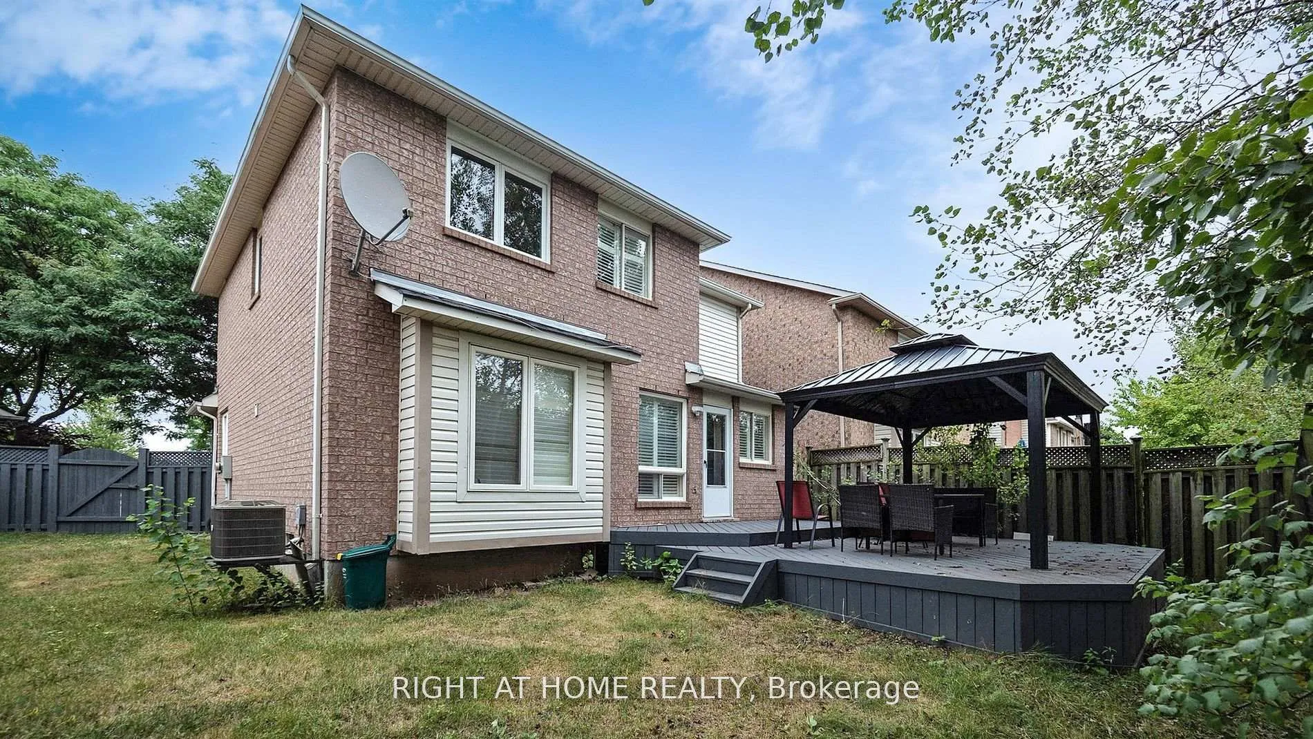 Photo 7 of 5160 Ravine Crescent, Burlington, Orchard — HOMEH