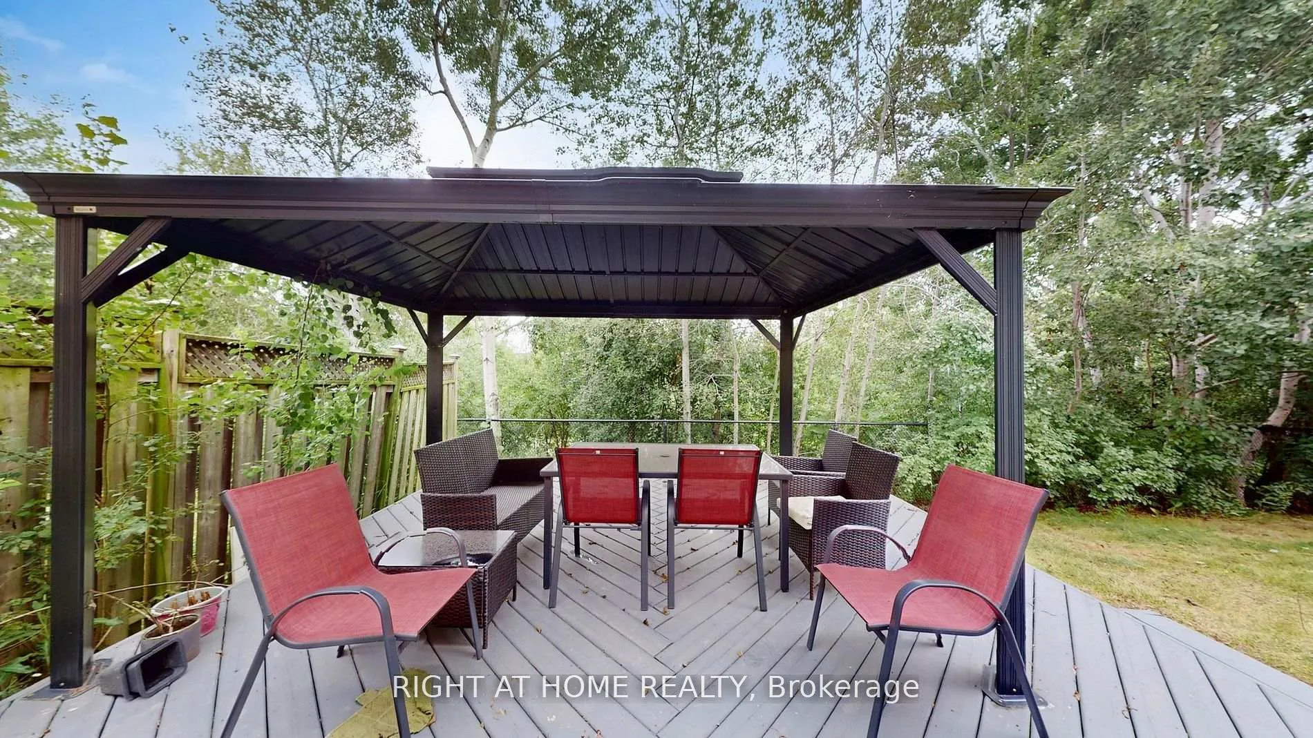 Photo 9 of 5160 Ravine Crescent, Burlington, Orchard — HOMEH