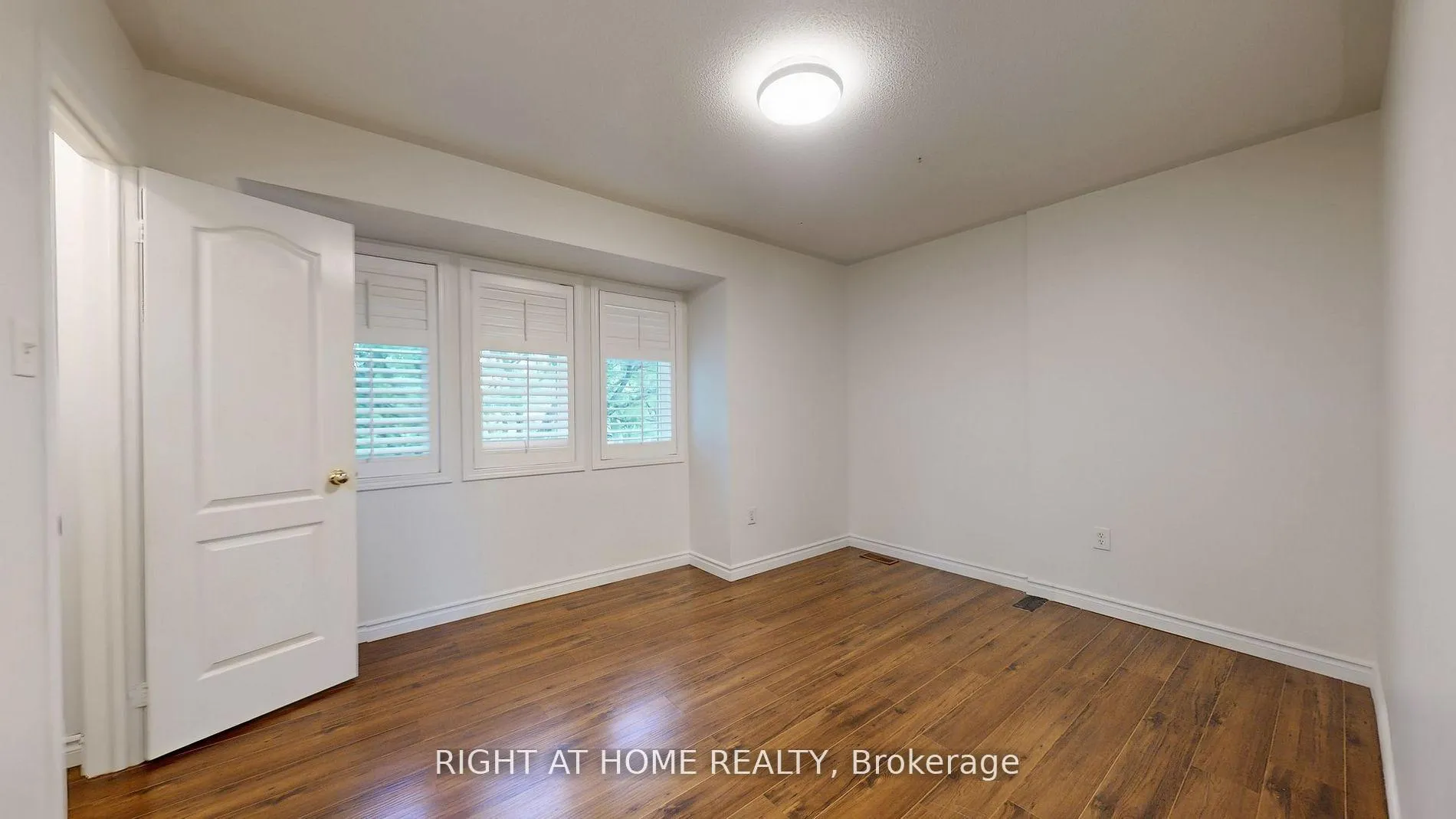 Photo 20 of 5160 Ravine Crescent, Burlington, Orchard — HOMEH
