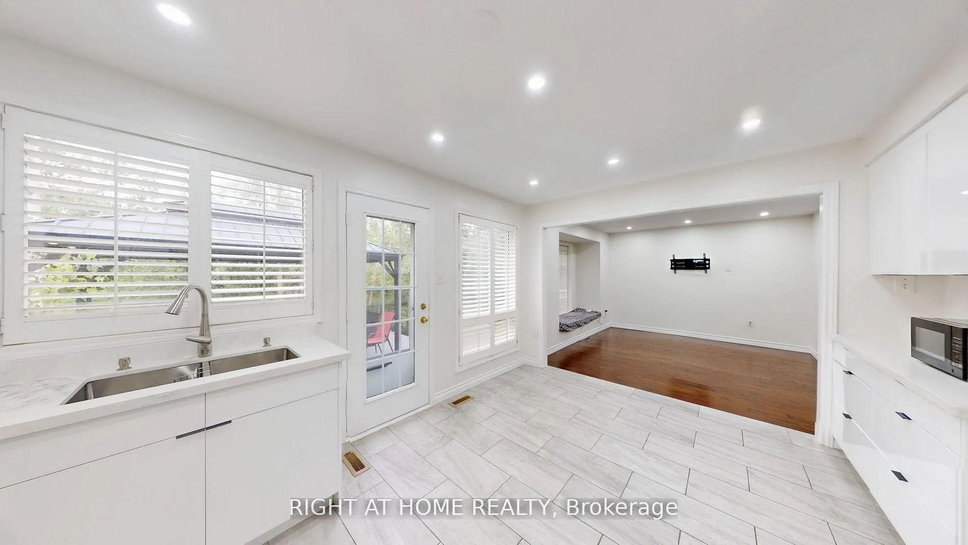 Photo 26 of 5160 Ravine Crescent, Burlington, Orchard — HOMEH
