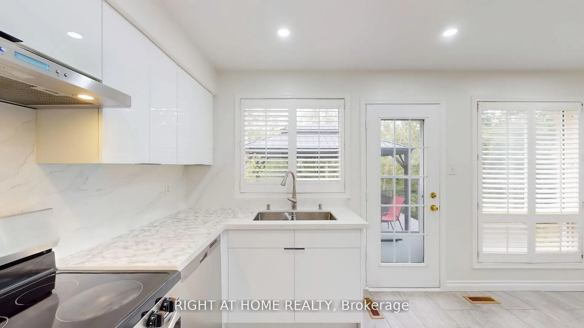 Photo 27 of 5160 Ravine Crescent, Burlington, Orchard — HOMEH