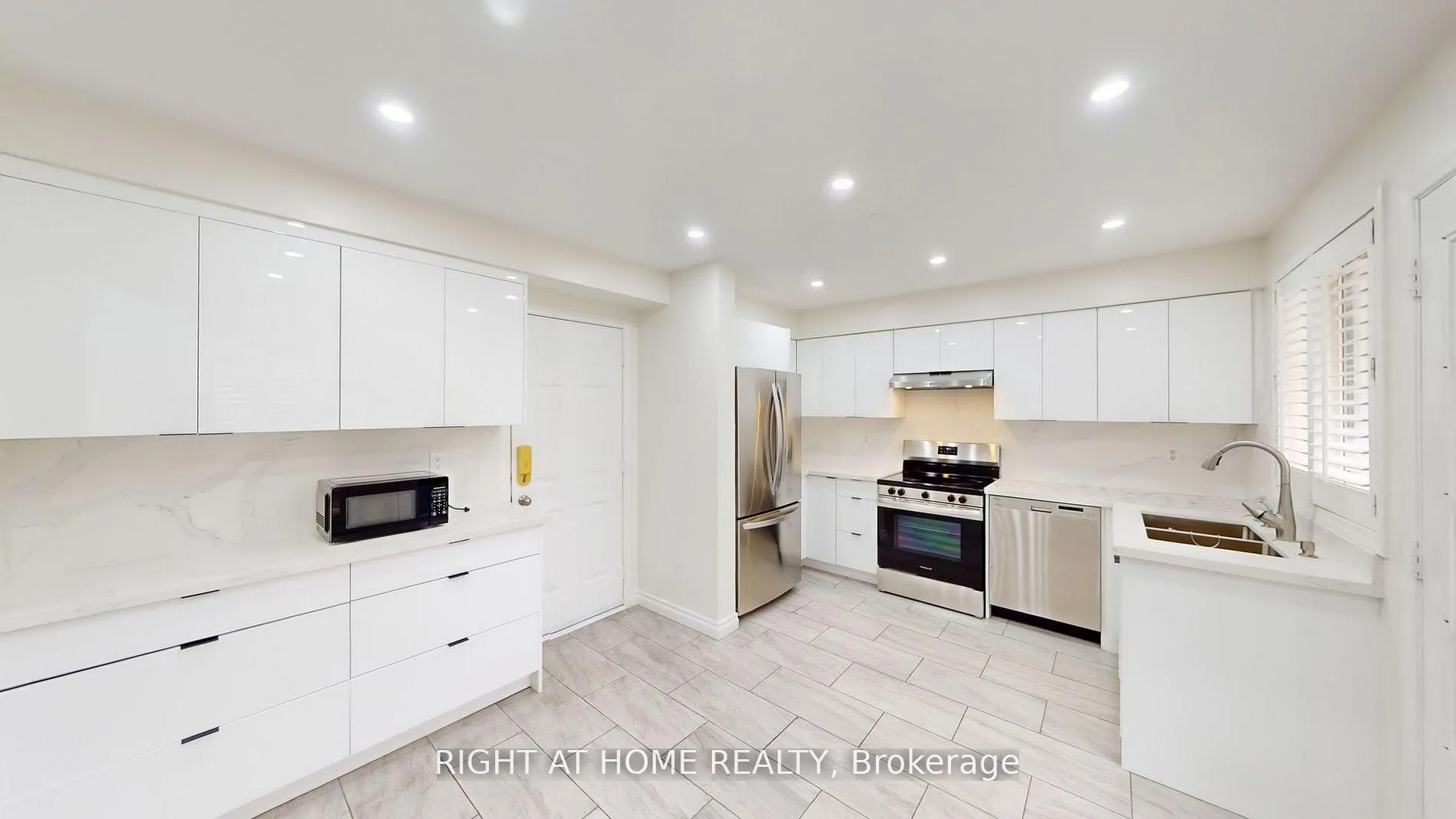 Photo 29 of 5160 Ravine Crescent, Burlington, Orchard — HOMEH