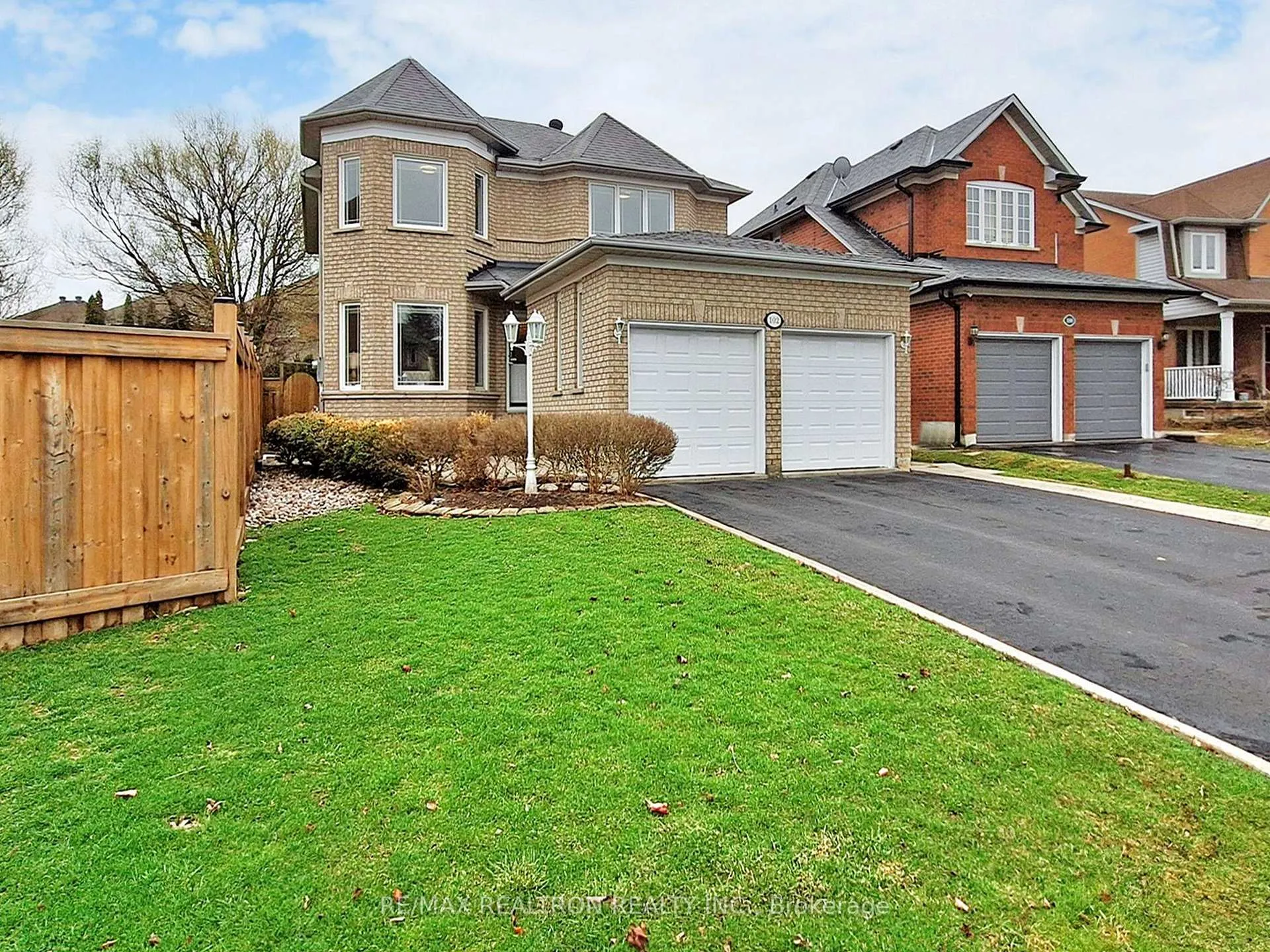 Photo 2 of 102 Havelock Gate, Markham, Rouge Fairways — HOMEH