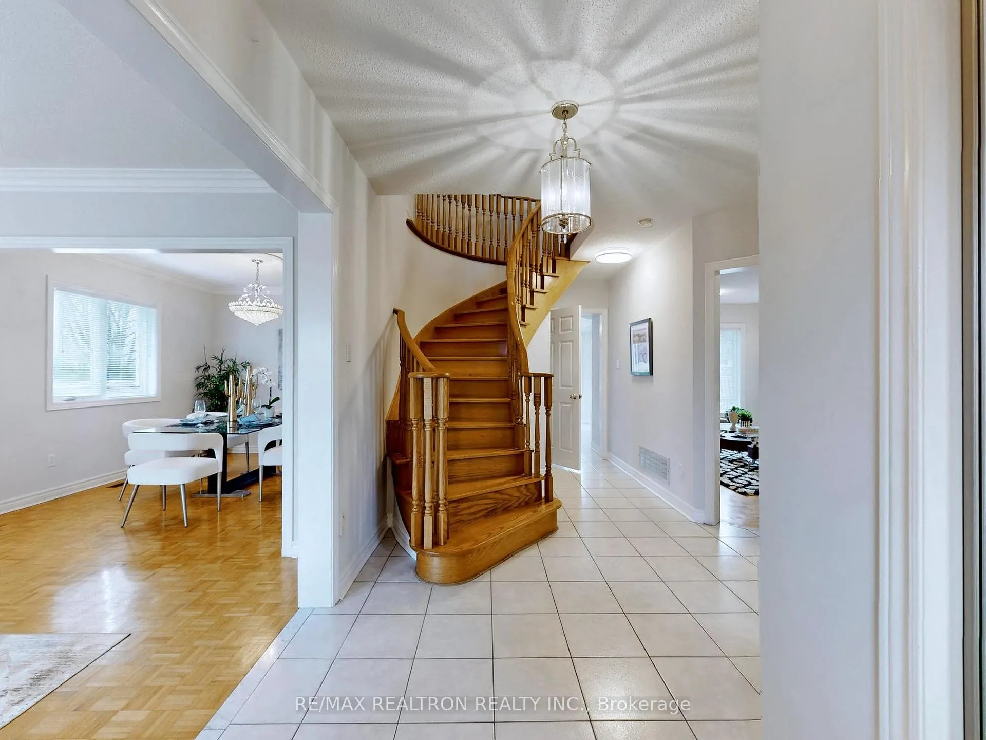 Photo 4 of 102 Havelock Gate, Markham, Rouge Fairways — HOMEH