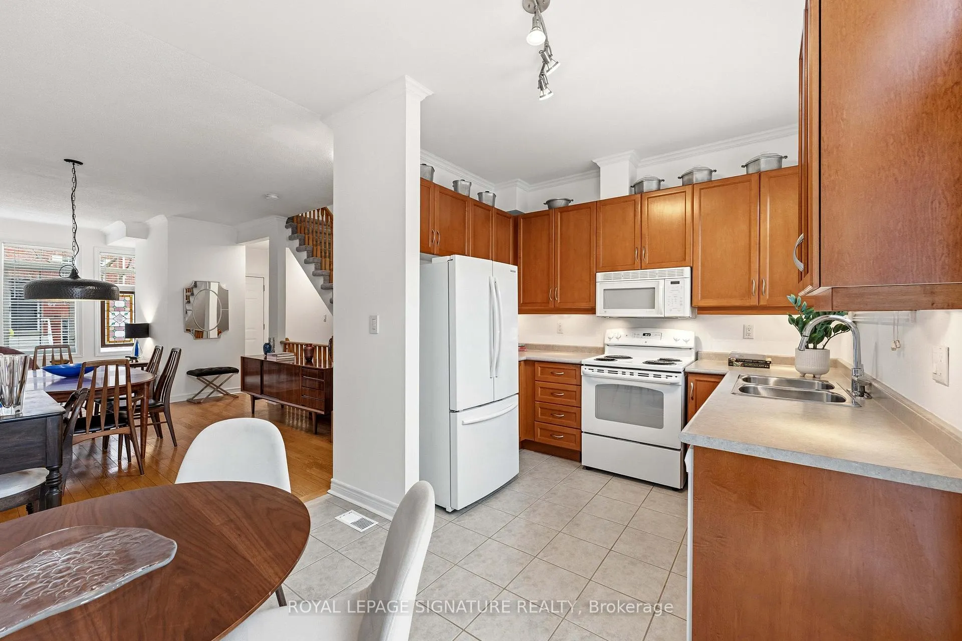 Photo 13 of 60 Natalie Place, Toronto, South Riverdale — HOMEH