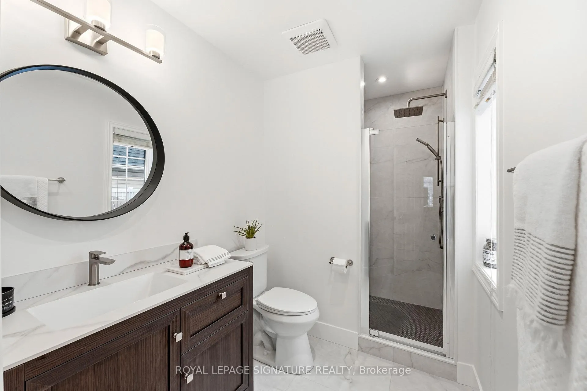 Photo 28 of 60 Natalie Place, Toronto, South Riverdale — HOMEH