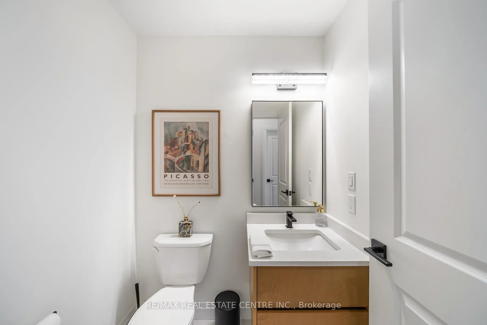 Photo 21 of 70 Rea Drive, Centre Wellington, Fergus — HOMEH