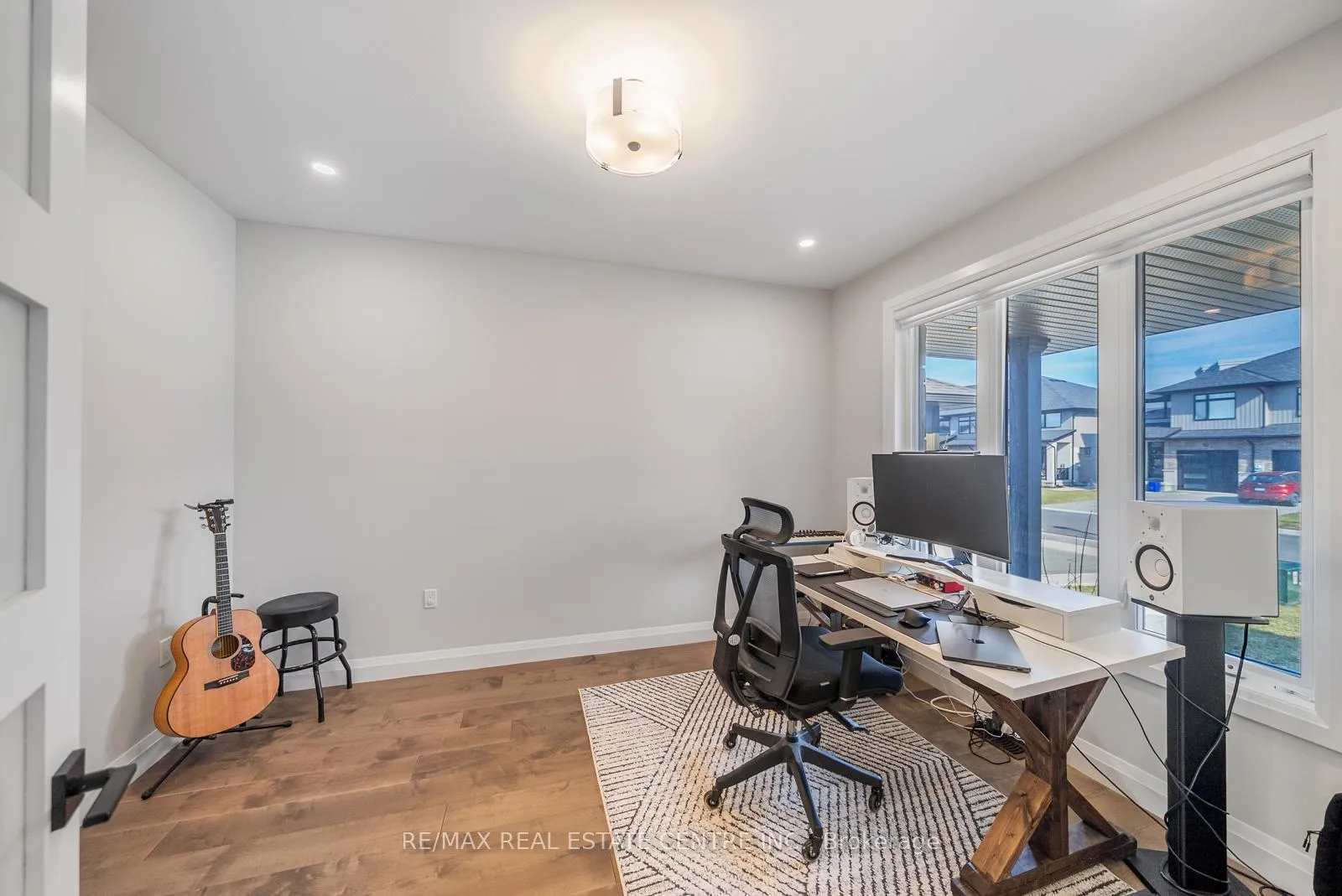 Photo 22 of 70 Rea Drive, Centre Wellington, Fergus — HOMEH
