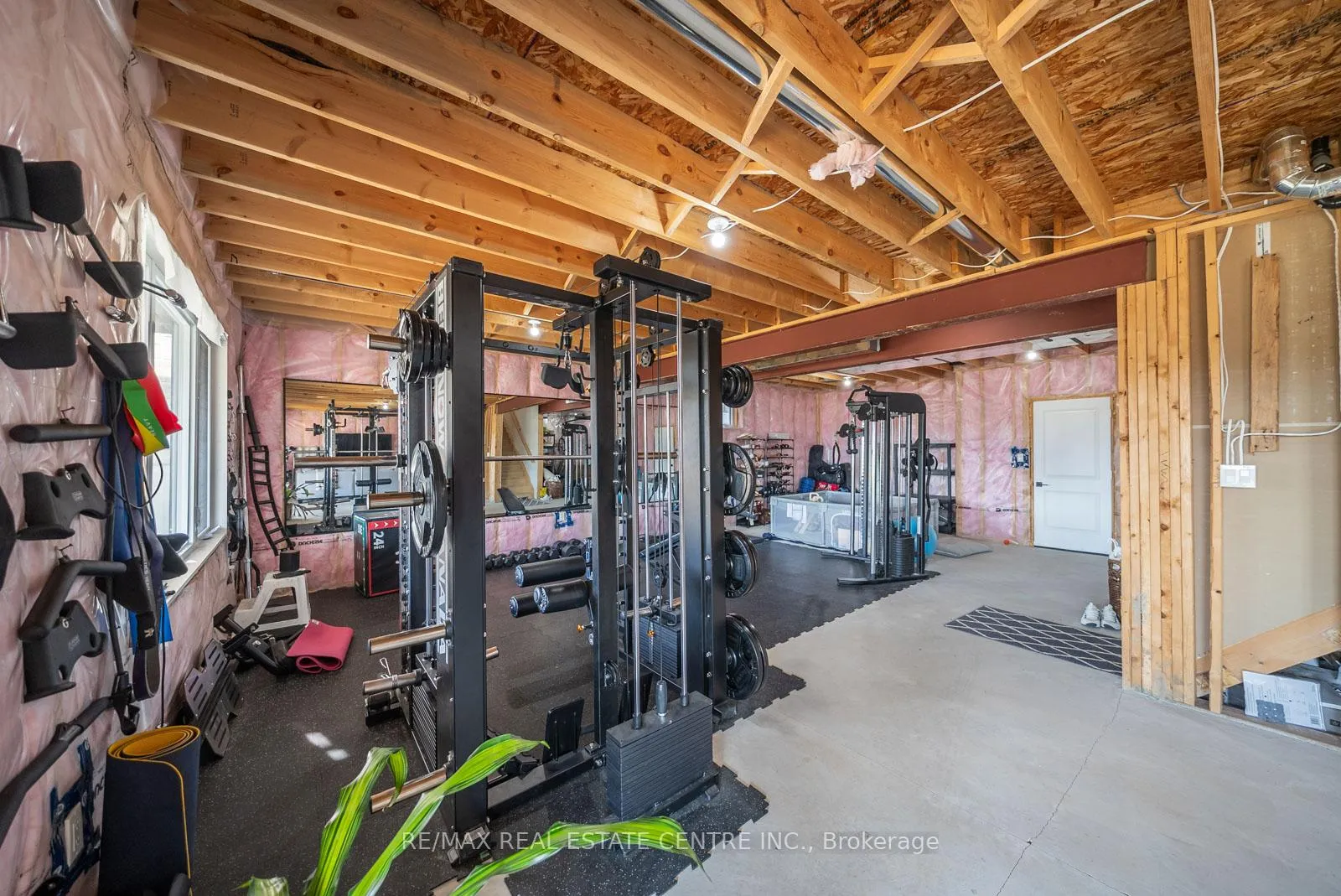 Photo 39 of 70 Rea Drive, Centre Wellington, Fergus — HOMEH