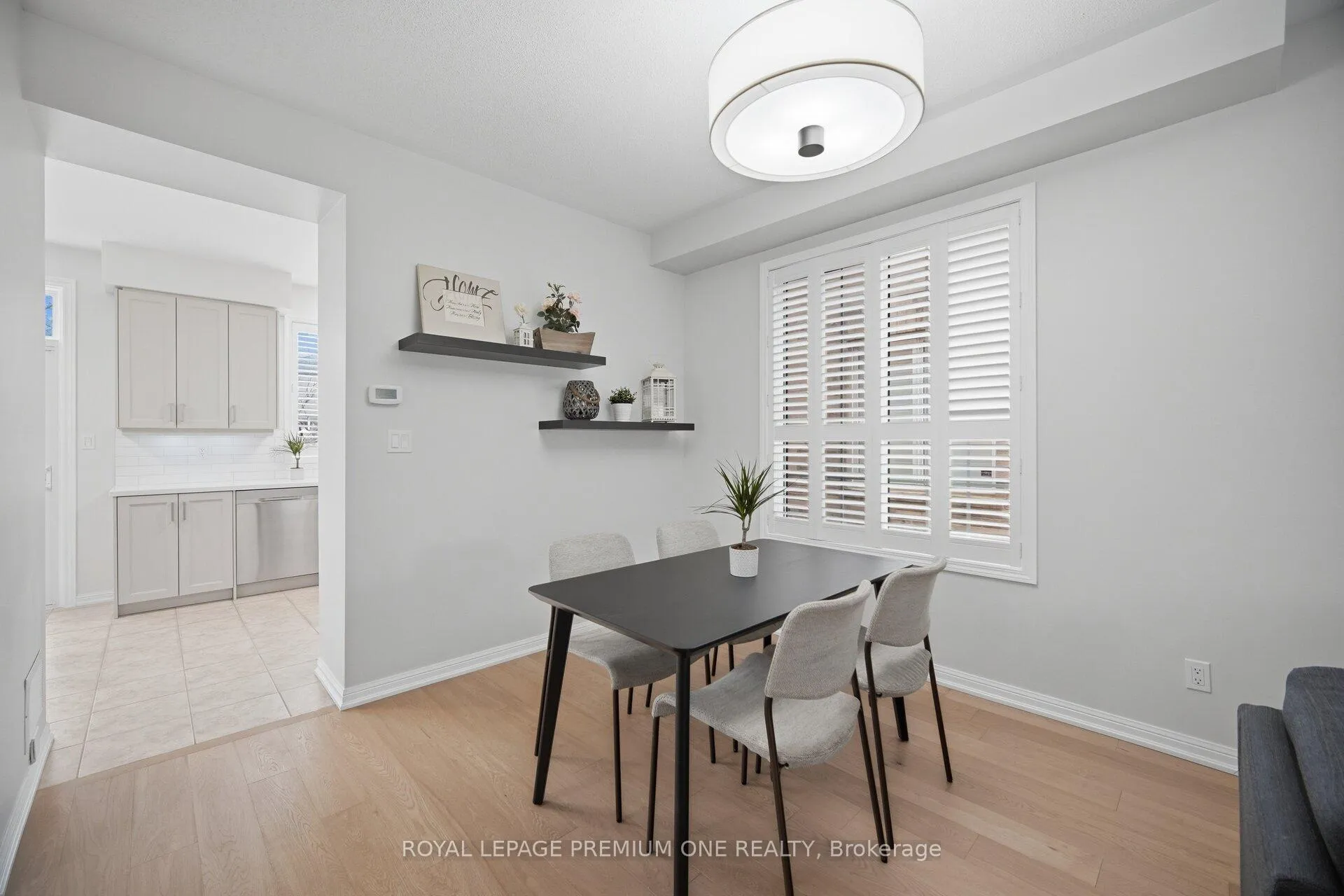 Photo 12 of 21 Ocean Avenue, Vaughan, Vellore Village — HOMEH