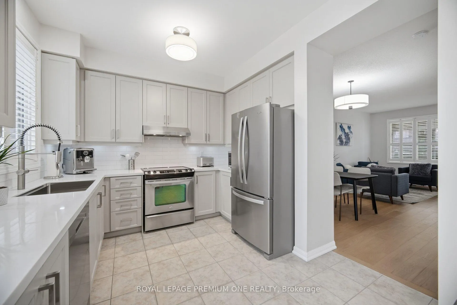 Photo 13 of 21 Ocean Avenue, Vaughan, Vellore Village — HOMEH