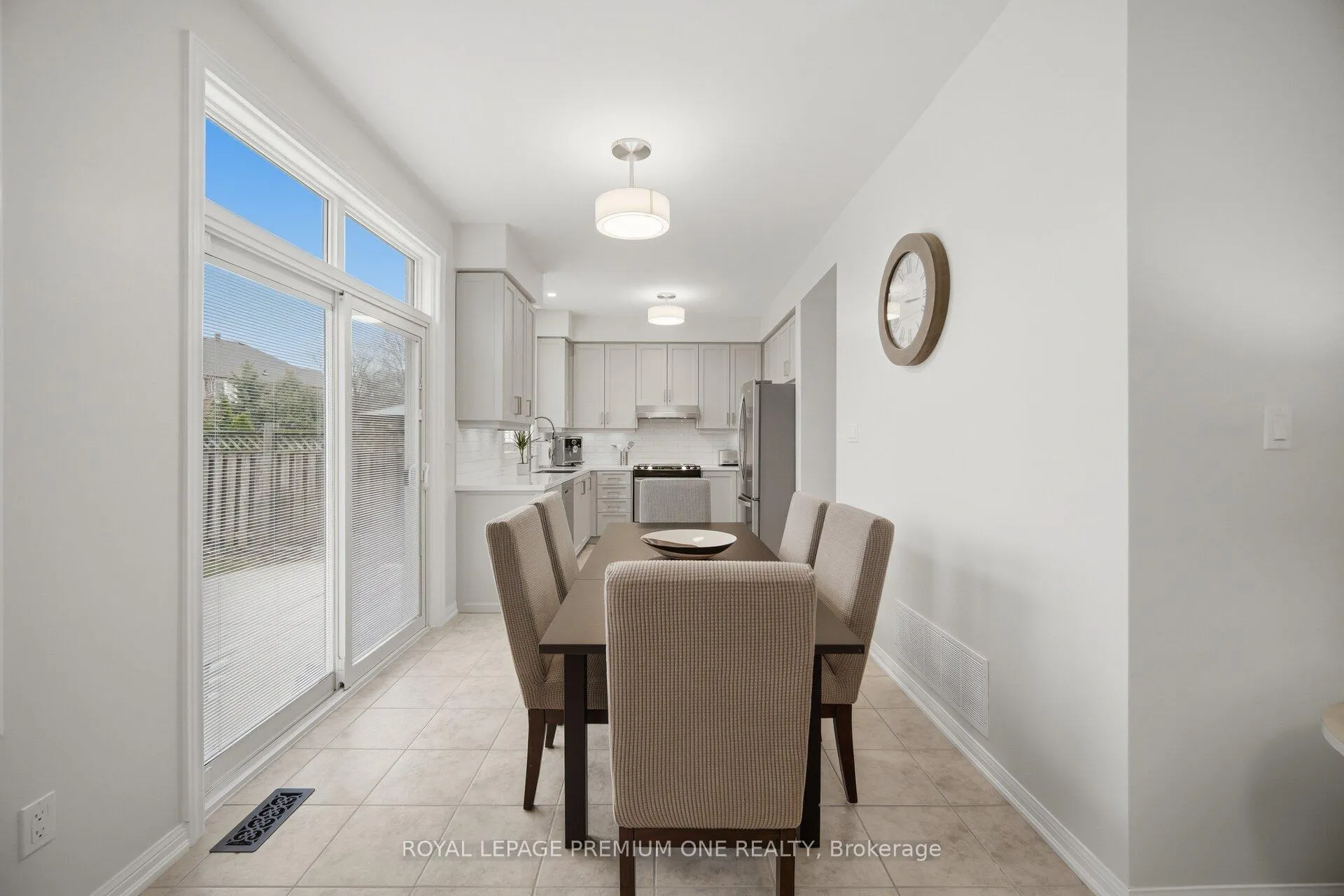 Photo 17 of 21 Ocean Avenue, Vaughan, Vellore Village — HOMEH