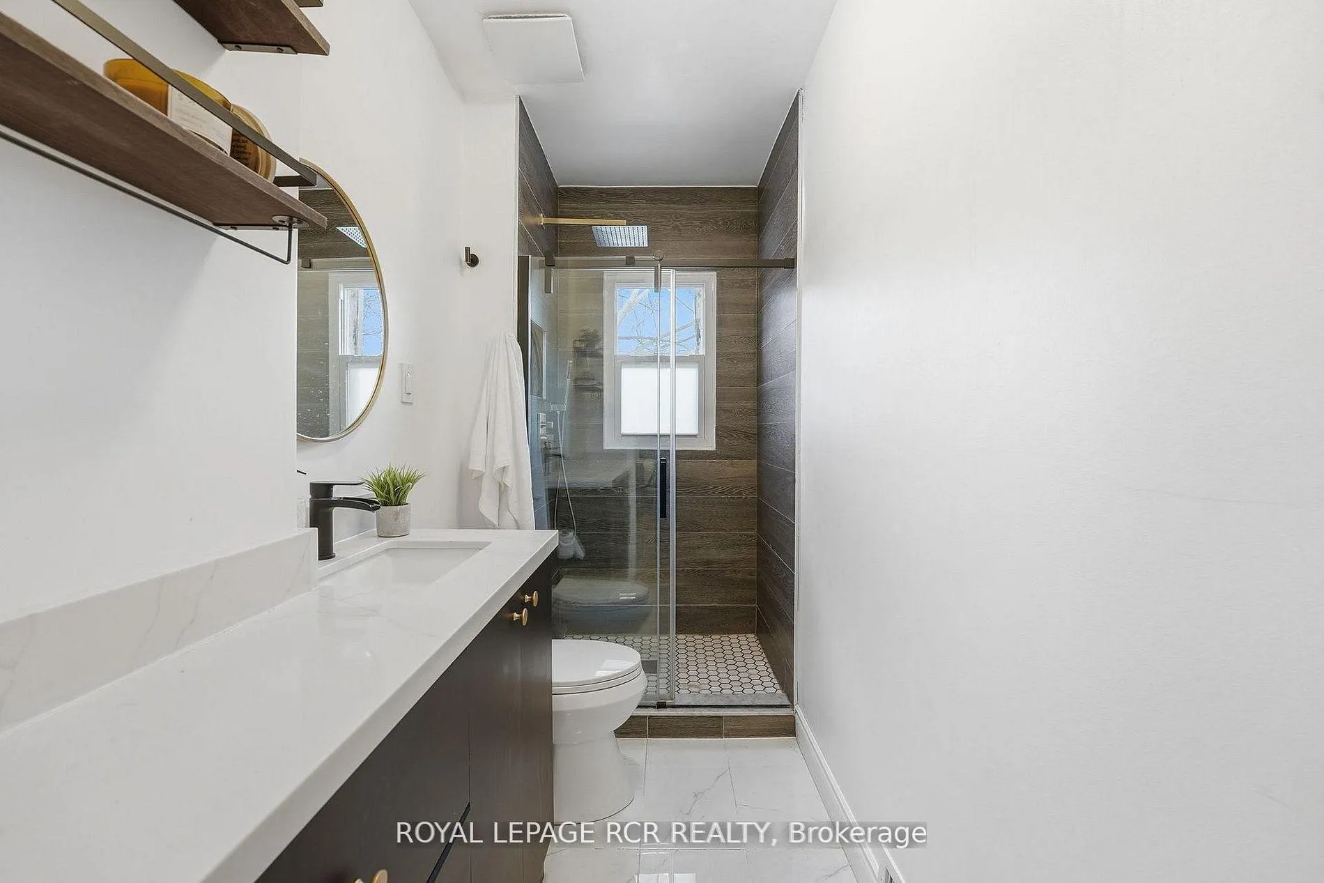 Photo 17 of 257 Rhodes Avenue, Toronto, Greenwood-Coxwell — HOMEH
