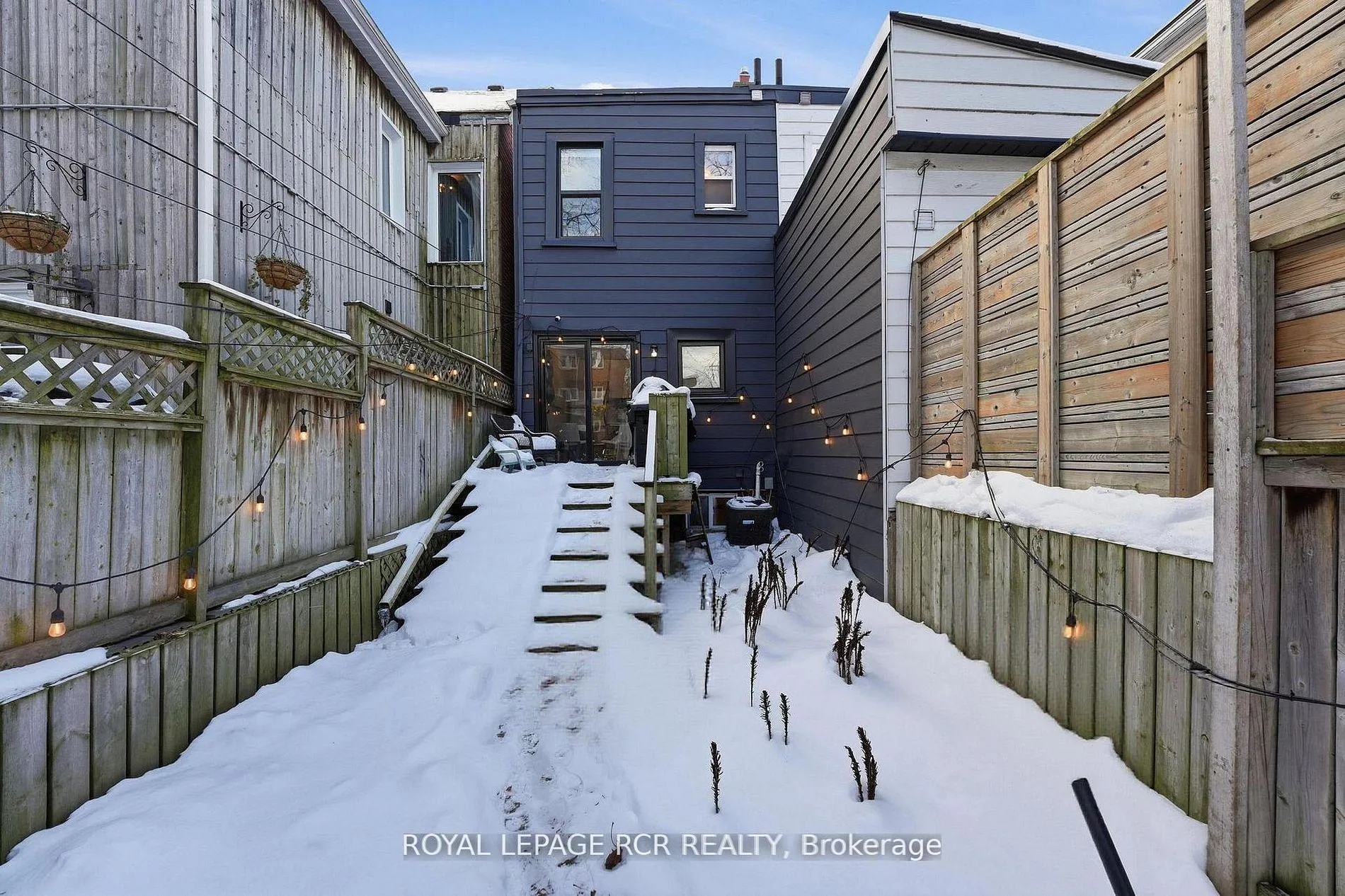 Photo 33 of 257 Rhodes Avenue, Toronto, Greenwood-Coxwell — HOMEH