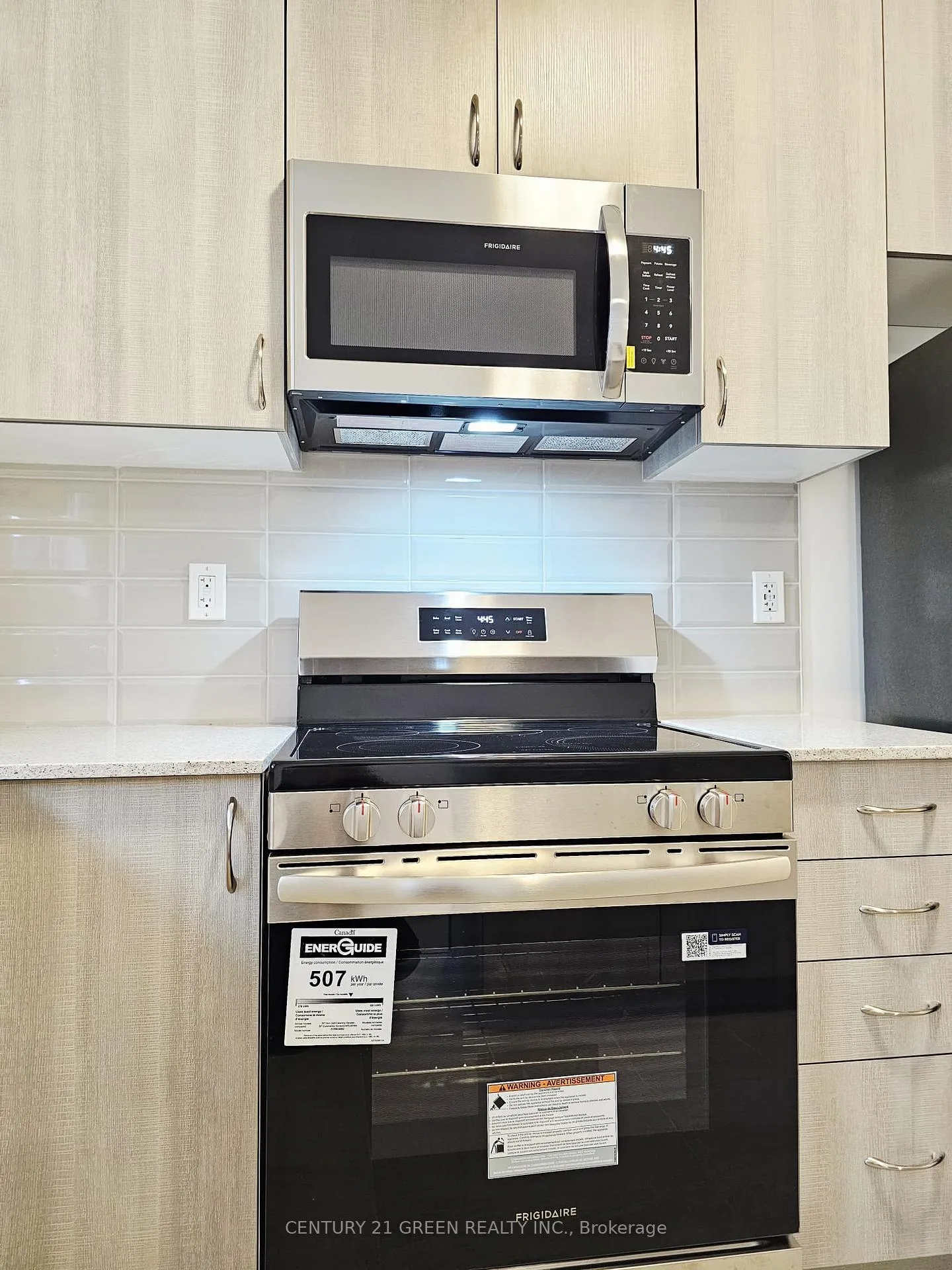 Photo 5 of 1346 Hearns Place, Milton, Bowes — HOMEH