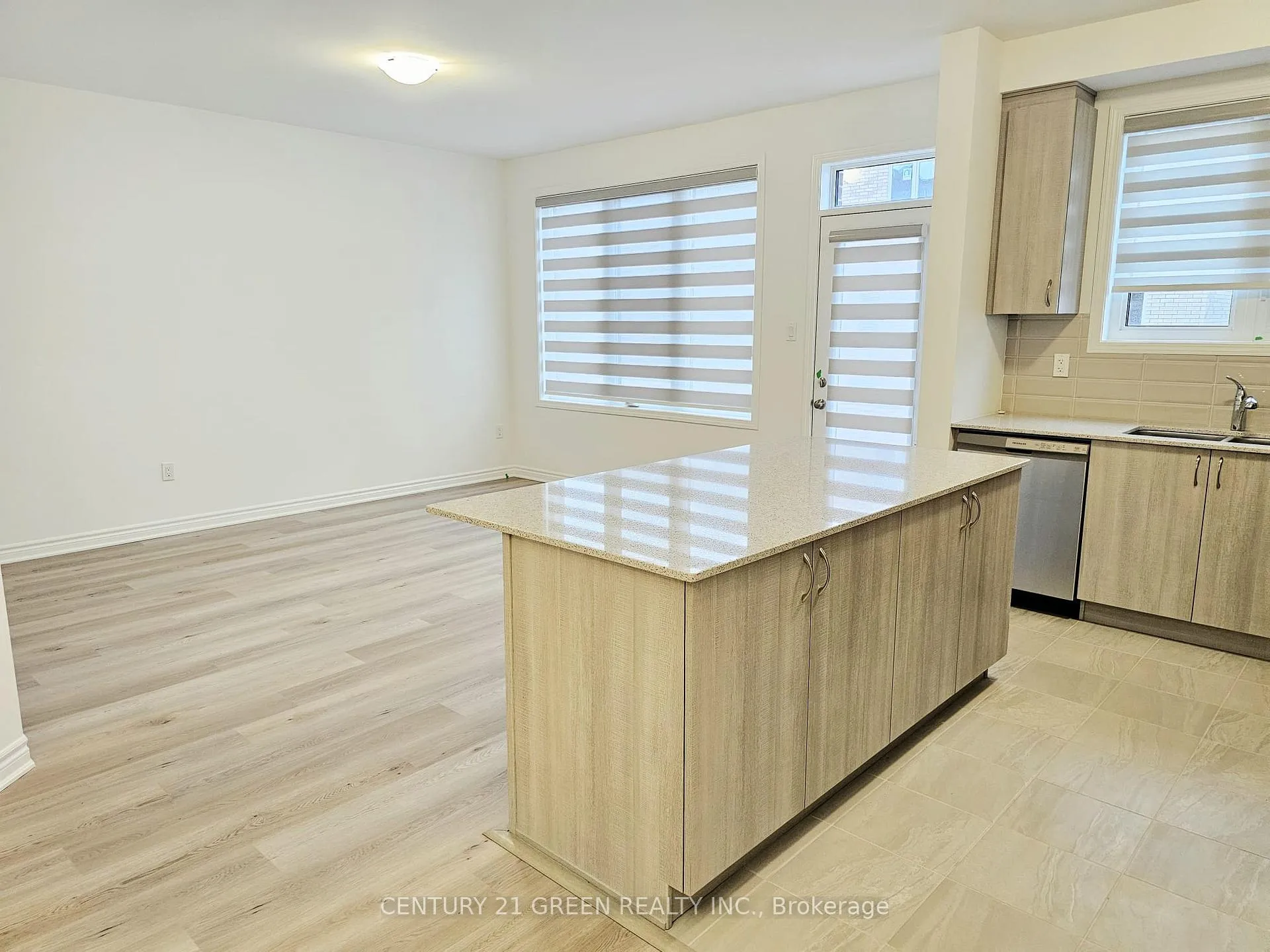 Photo 6 of 1346 Hearns Place, Milton, Bowes — HOMEH