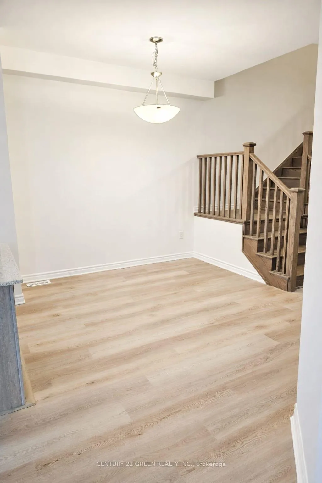 Photo 9 of 1346 Hearns Place, Milton, Bowes — HOMEH