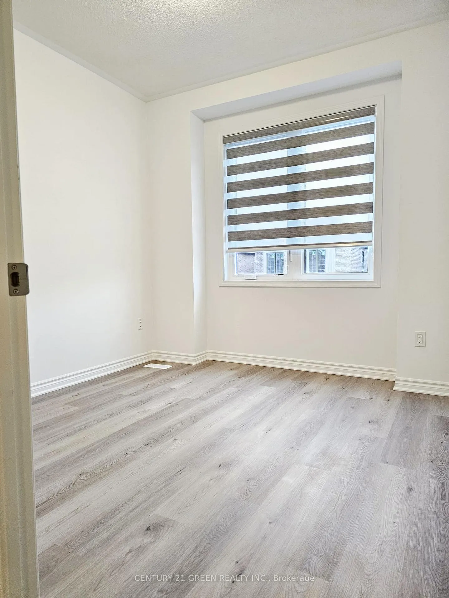 Photo 15 of 1346 Hearns Place, Milton, Bowes — HOMEH