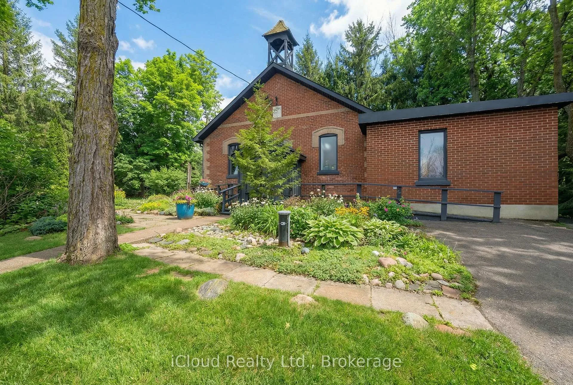 Photo 2 of Unit EHS, 715432 1st Line, Mono, Rural Mono — HOMEH