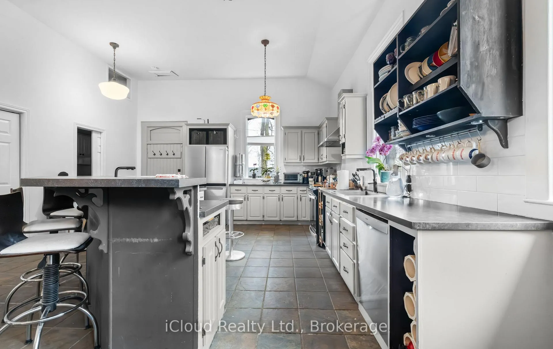 Photo 5 of Unit EHS, 715432 1st Line, Mono, Rural Mono — HOMEH