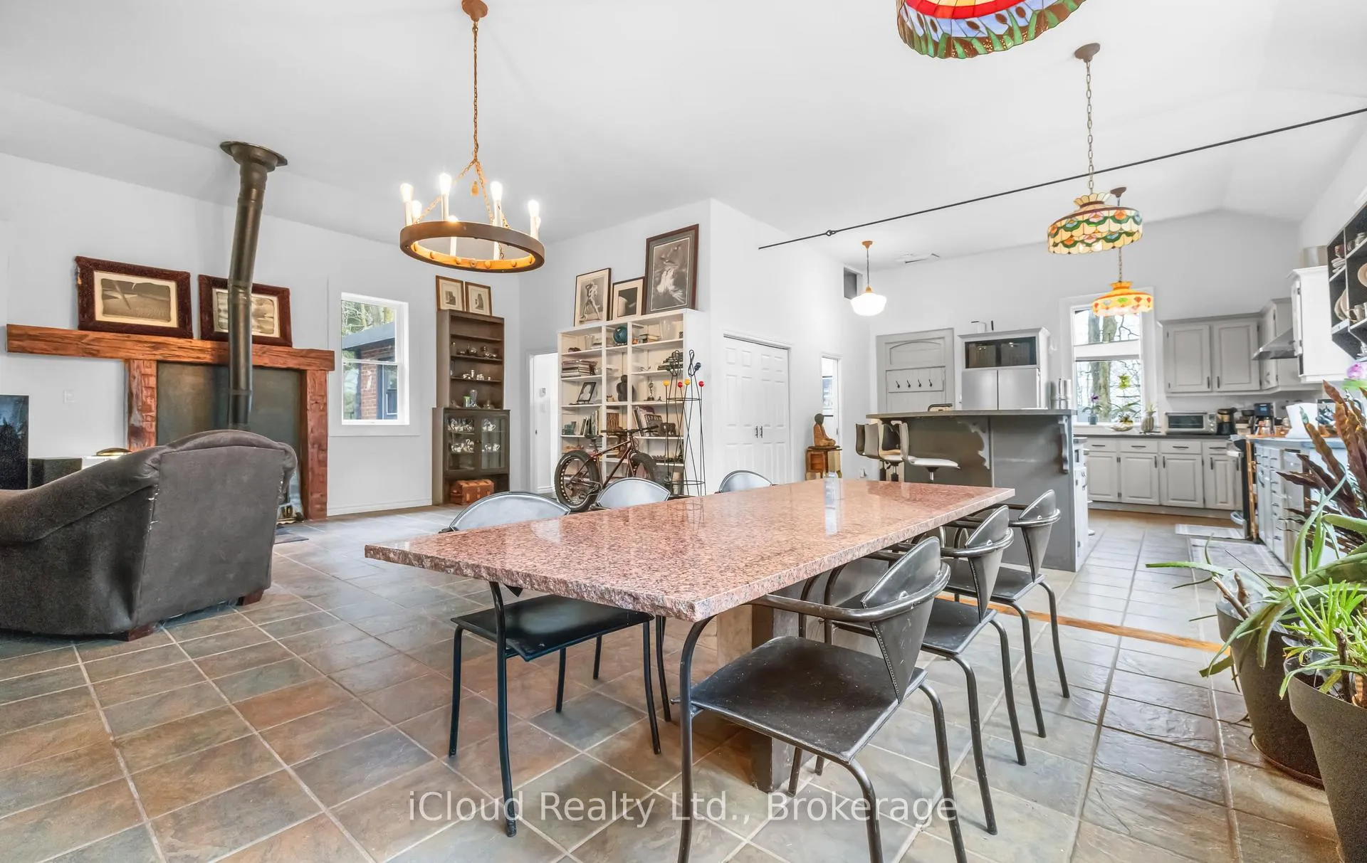 Photo 15 of Unit EHS, 715432 1st Line, Mono, Rural Mono — HOMEH