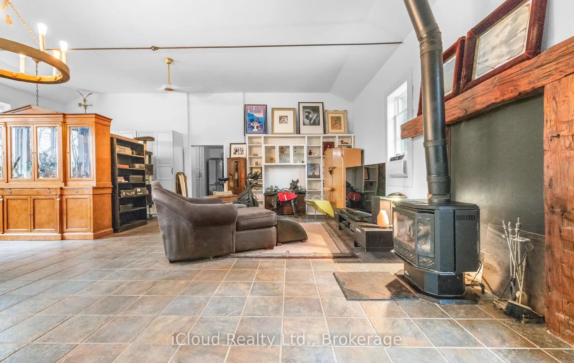 Photo 18 of Unit EHS, 715432 1st Line, Mono, Rural Mono — HOMEH