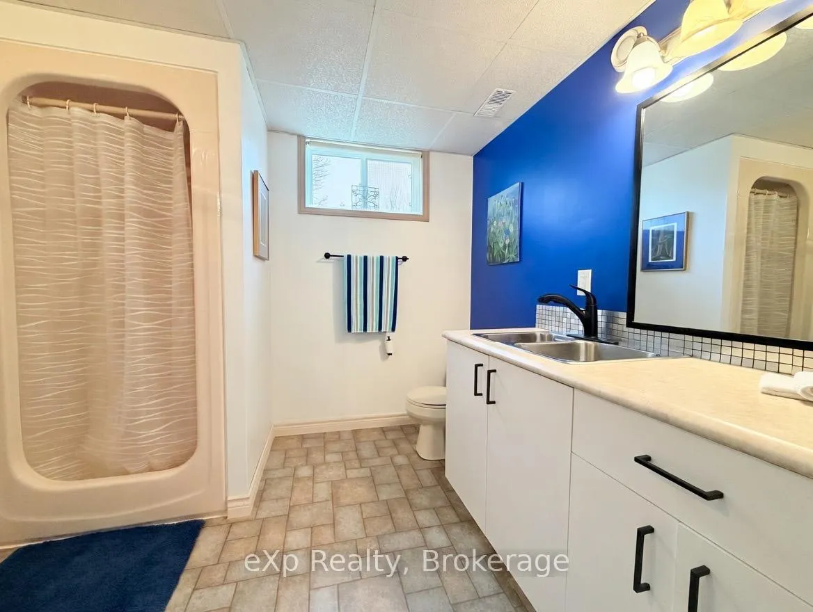 Photo 19 of 705 Victoria Road, Huron-Kinloss — HOMEH