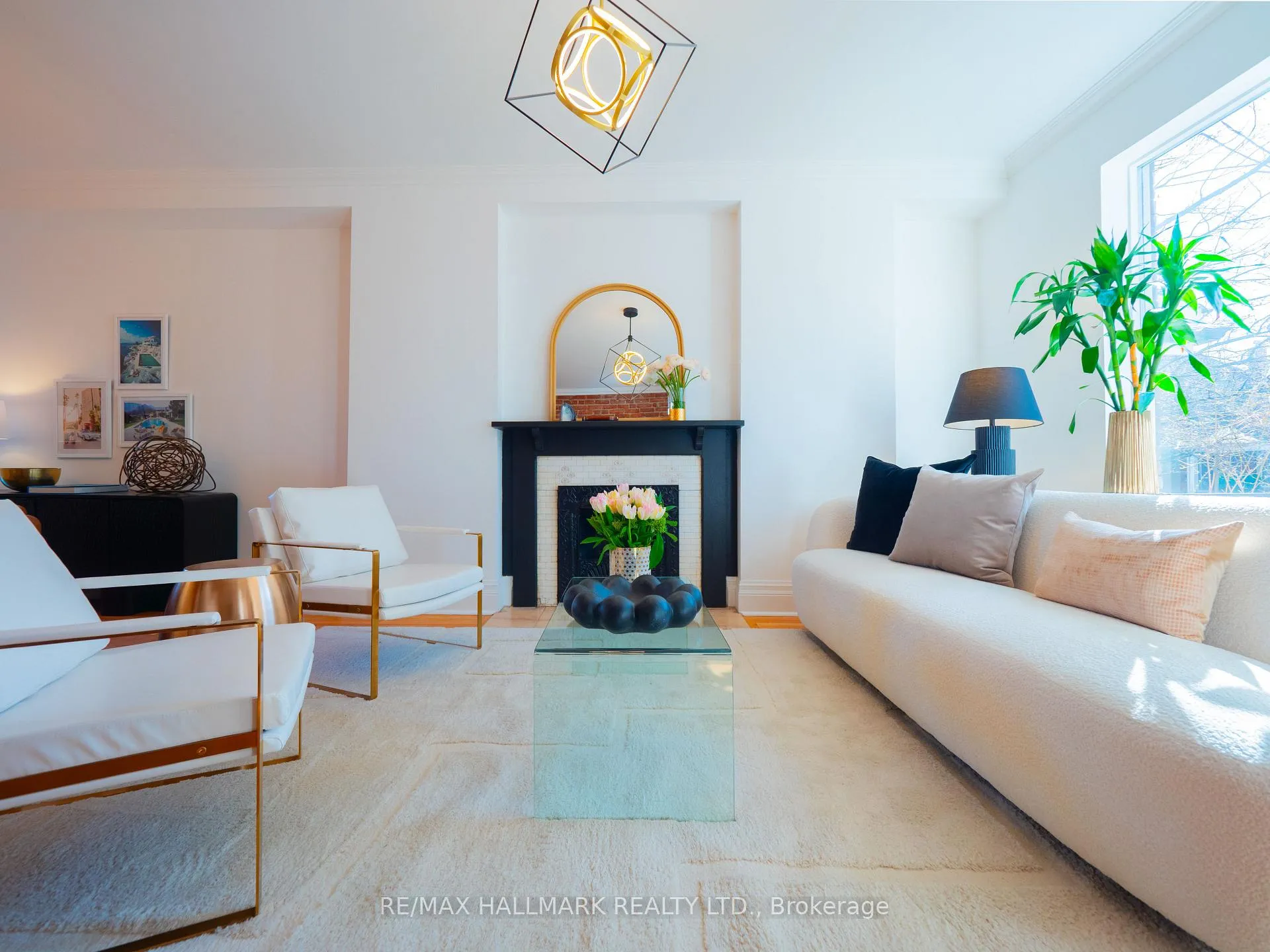 Photo 8 of 26 Sparkhall Avenue, Toronto, North Riverdale — HOMEH