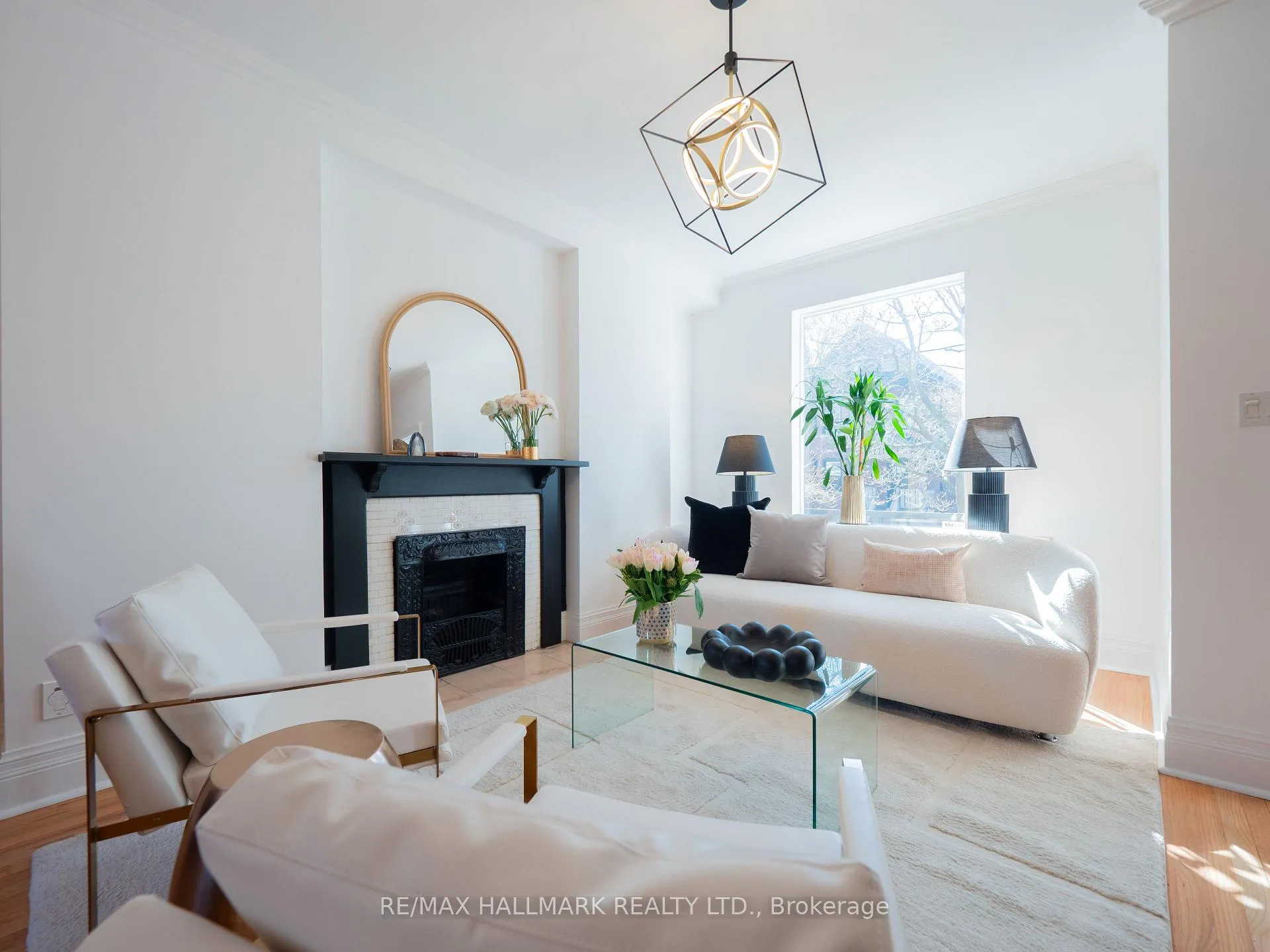 Photo 10 of 26 Sparkhall Avenue, Toronto, North Riverdale — HOMEH