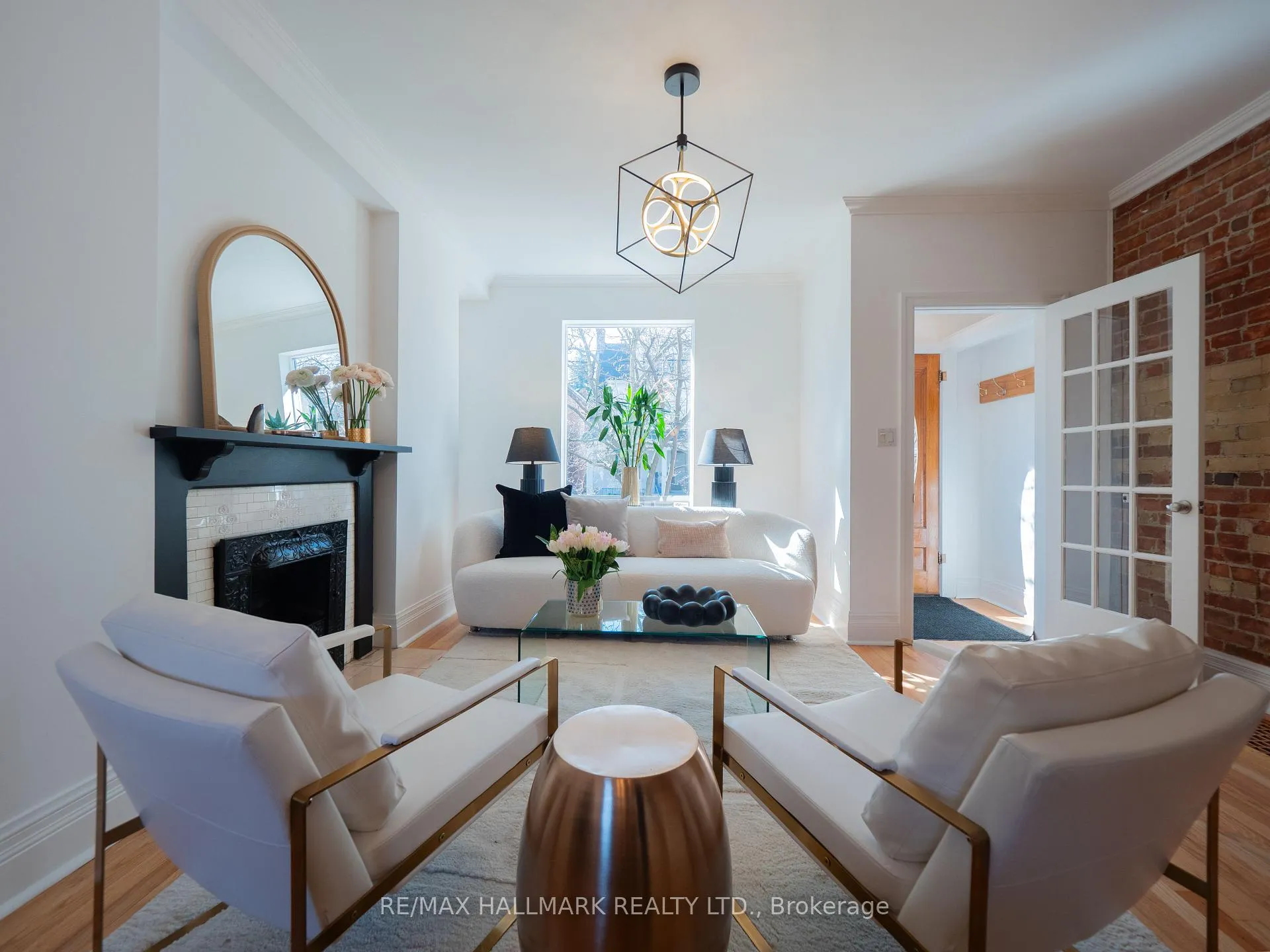 Photo 11 of 26 Sparkhall Avenue, Toronto, North Riverdale — HOMEH
