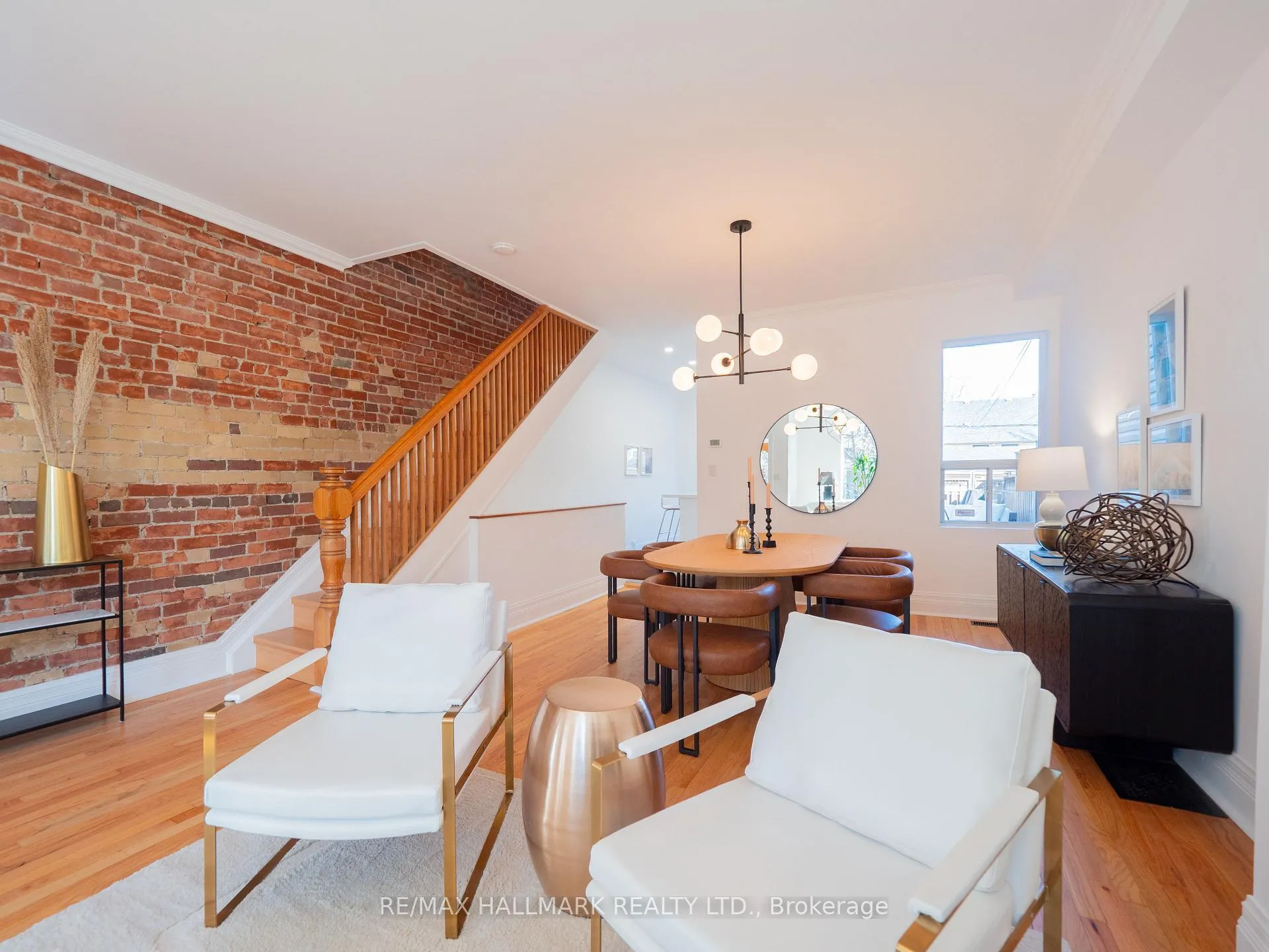 Photo 13 of 26 Sparkhall Avenue, Toronto, North Riverdale — HOMEH