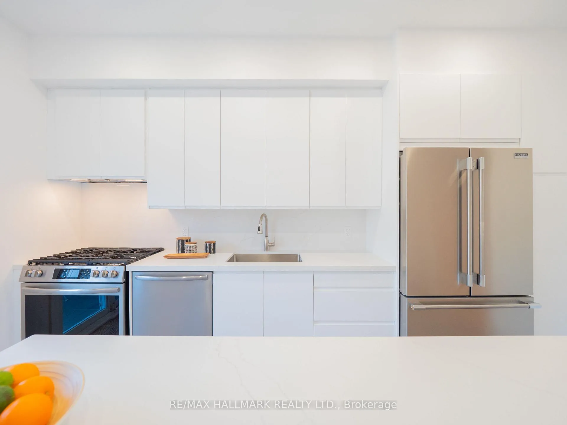 Photo 21 of 26 Sparkhall Avenue, Toronto, North Riverdale — HOMEH