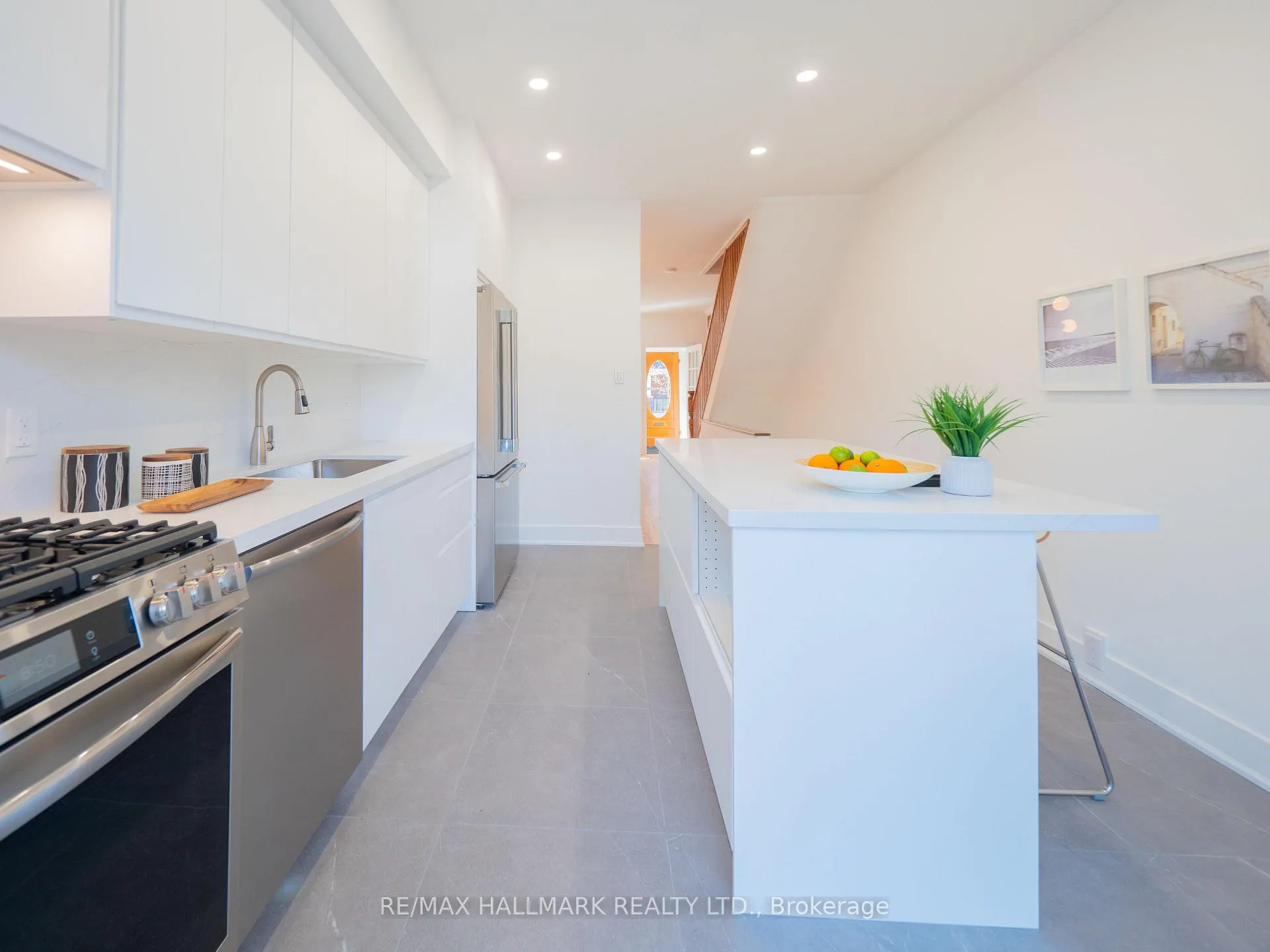 Photo 22 of 26 Sparkhall Avenue, Toronto, North Riverdale — HOMEH