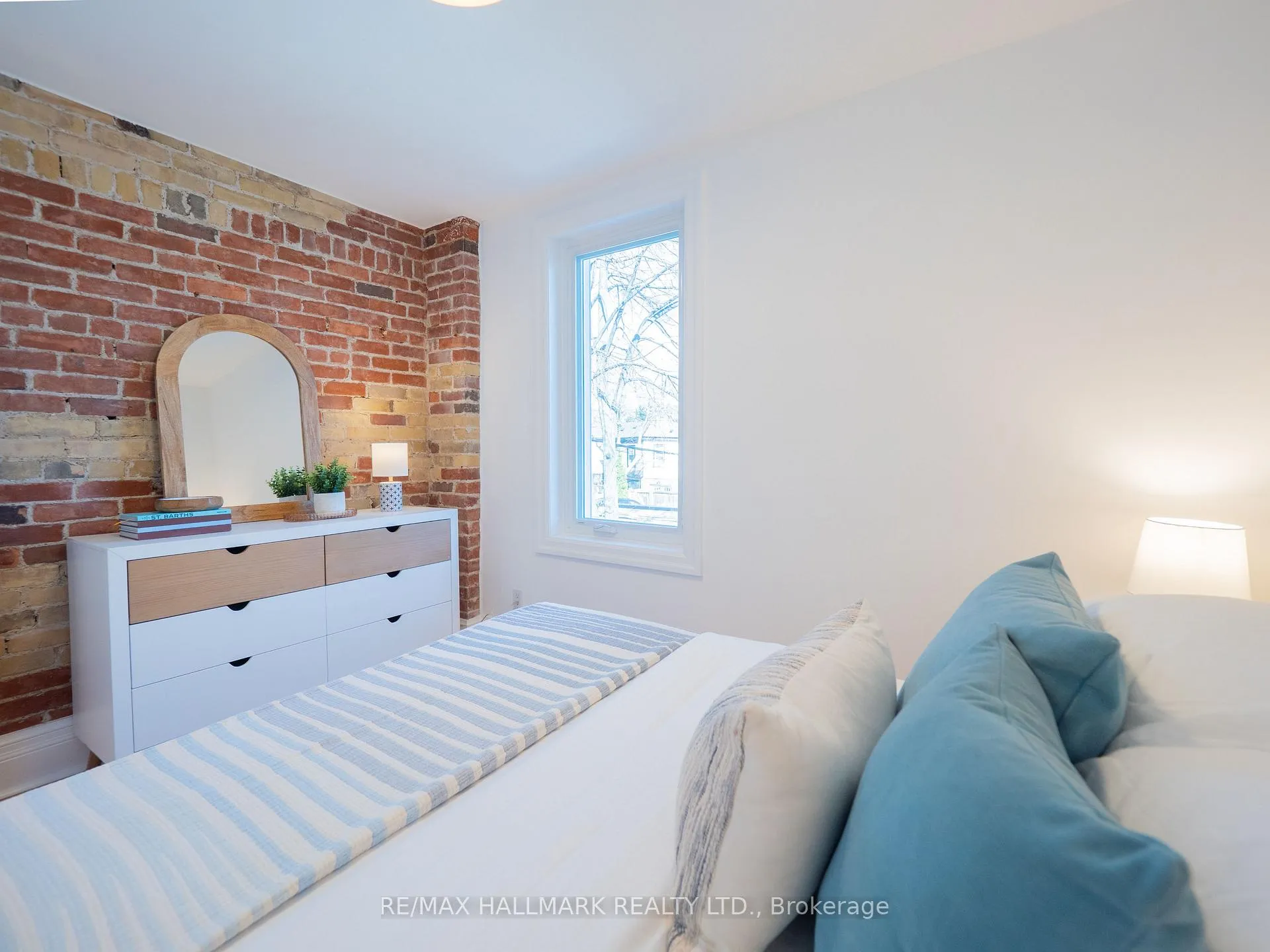 Photo 28 of 26 Sparkhall Avenue, Toronto, North Riverdale — HOMEH