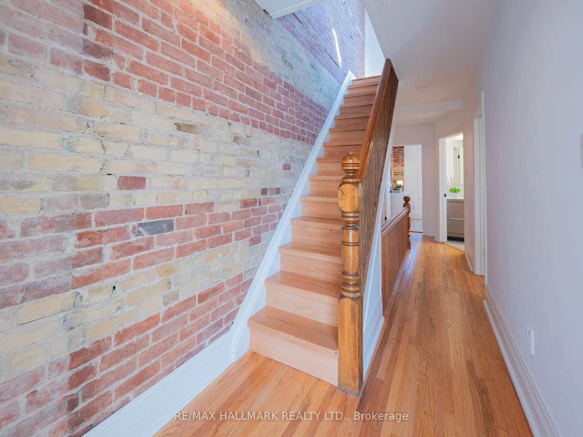 Photo 33 of 26 Sparkhall Avenue, Toronto, North Riverdale — HOMEH