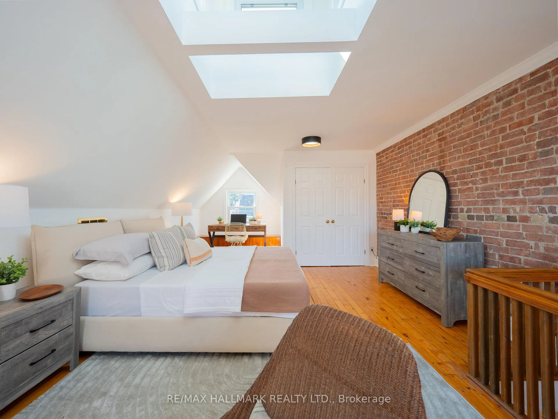 Photo 37 of 26 Sparkhall Avenue, Toronto, North Riverdale — HOMEH