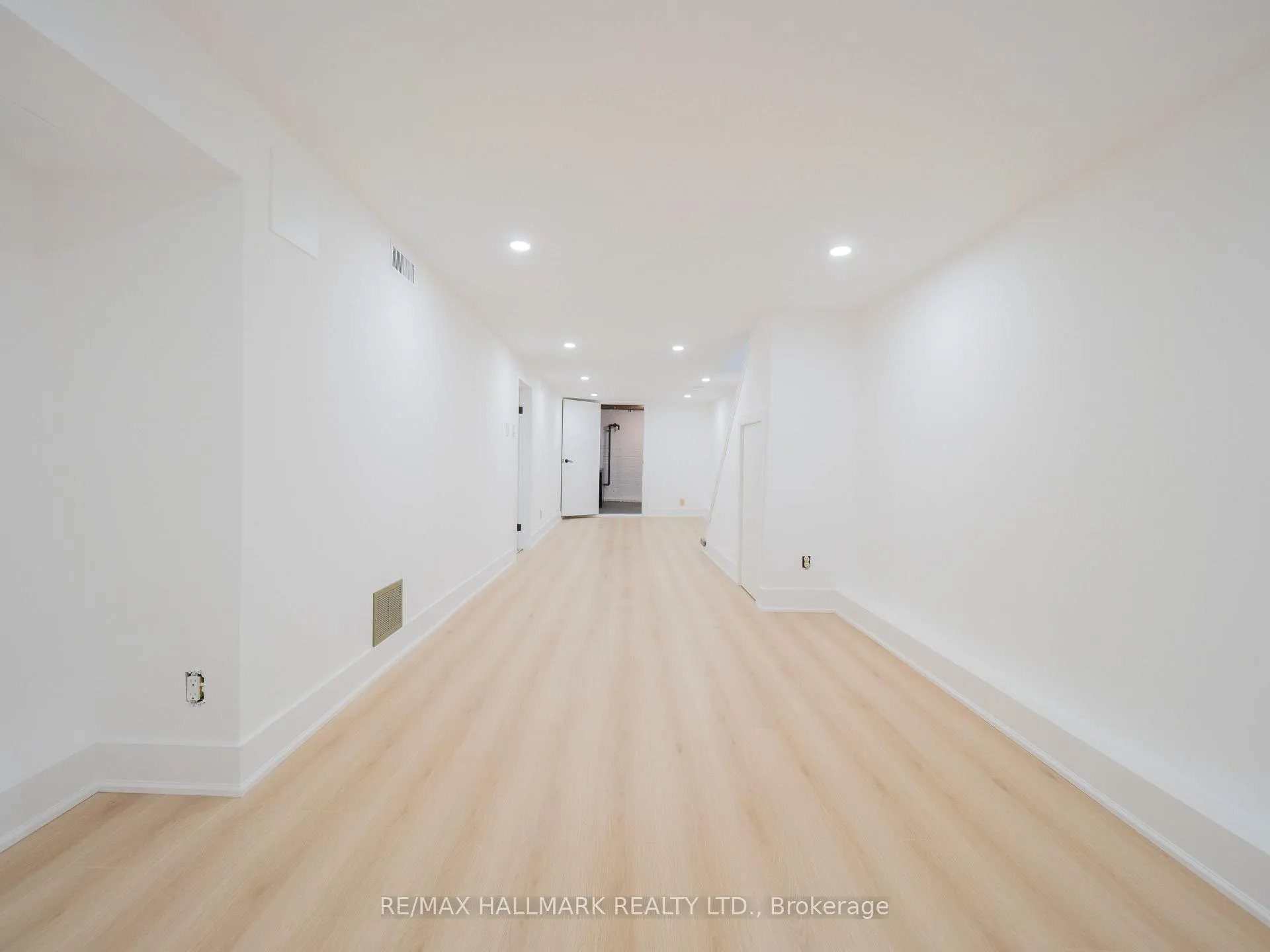 Photo 44 of 26 Sparkhall Avenue, Toronto, North Riverdale — HOMEH