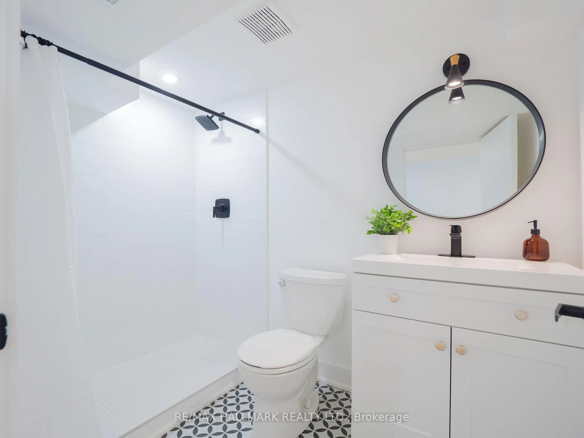 Photo 45 of 26 Sparkhall Avenue, Toronto, North Riverdale — HOMEH