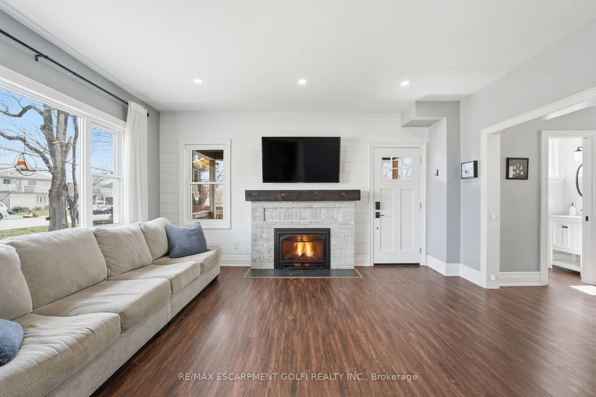 Photo 9 of 838 Beach Boulevard, Hamilton, Hamilton Beach — HOMEH