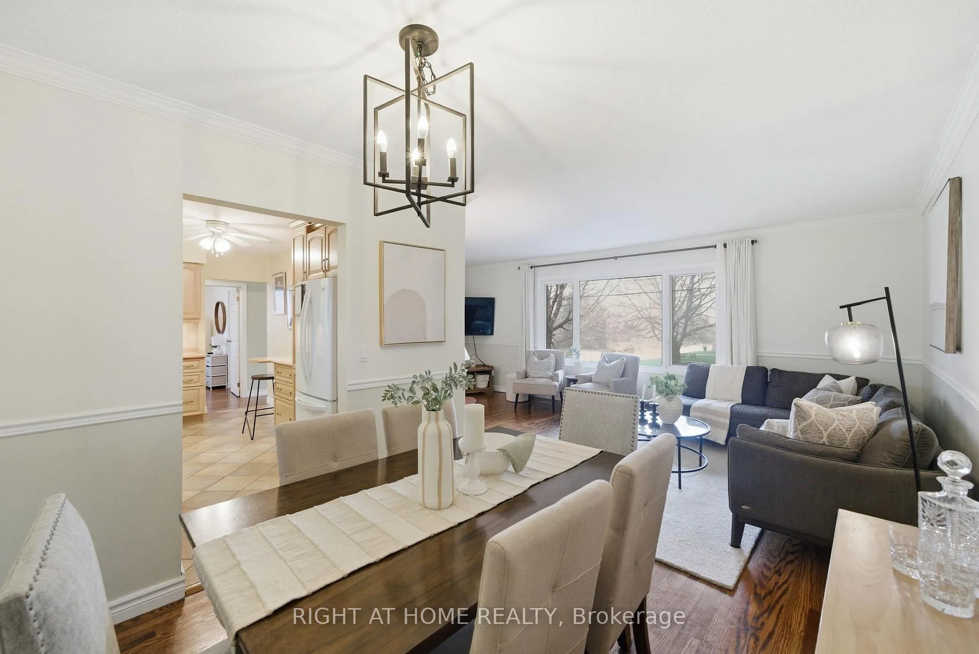 Photo 5 of 826 West Shore Boulevard, Pickering, West Shore — HOMEH