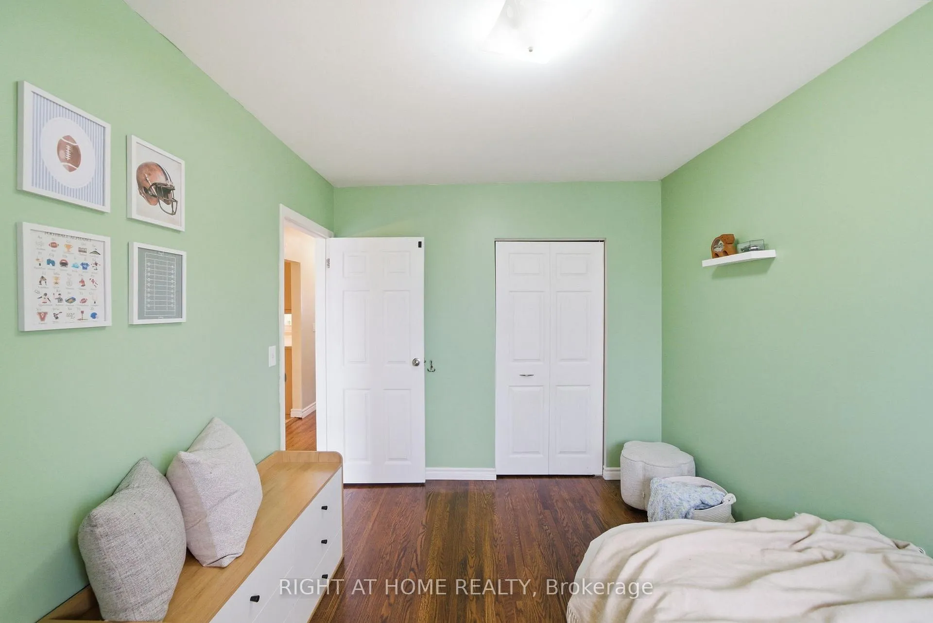 Photo 12 of 826 West Shore Boulevard, Pickering, West Shore — HOMEH