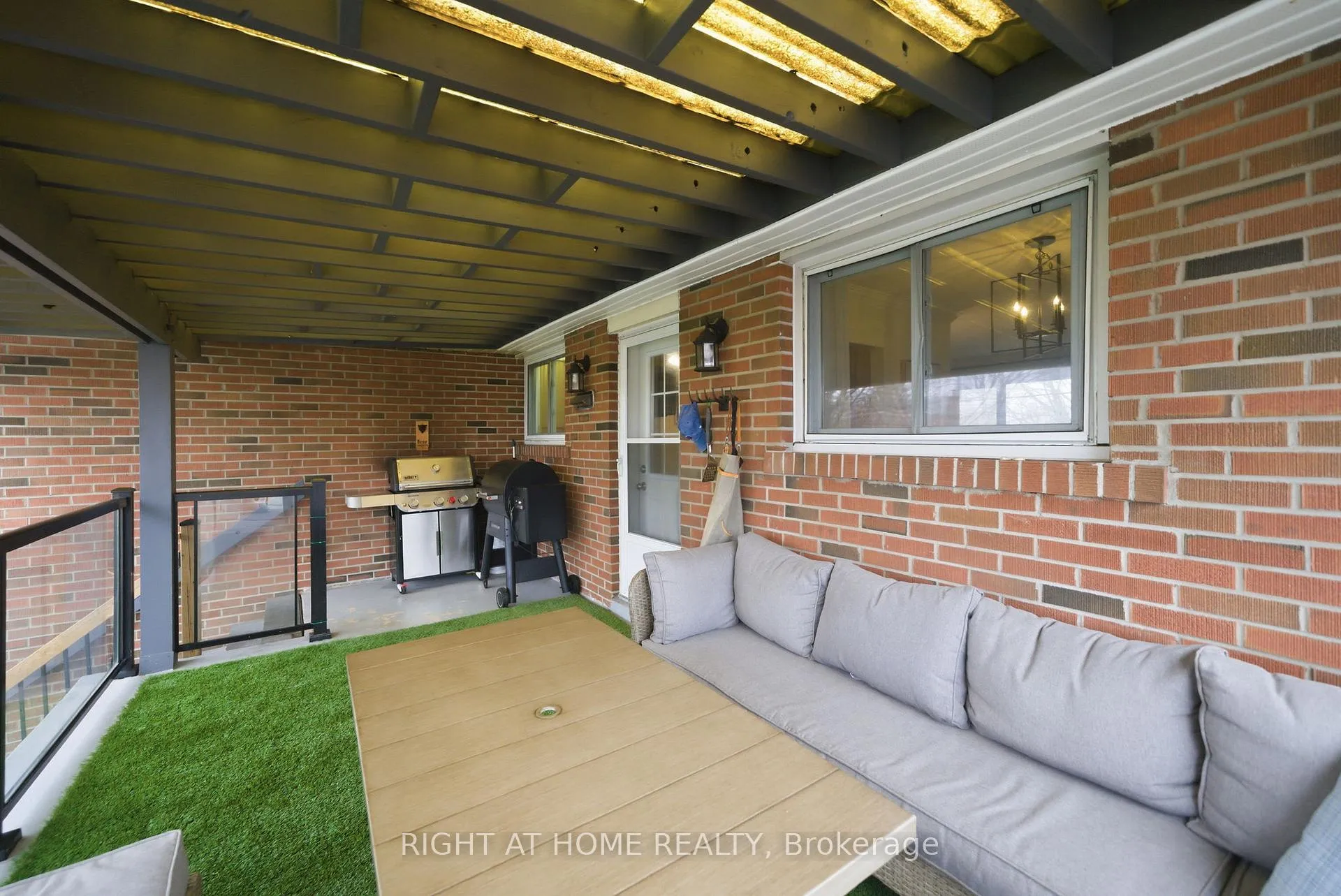 Photo 25 of 826 West Shore Boulevard, Pickering, West Shore — HOMEH