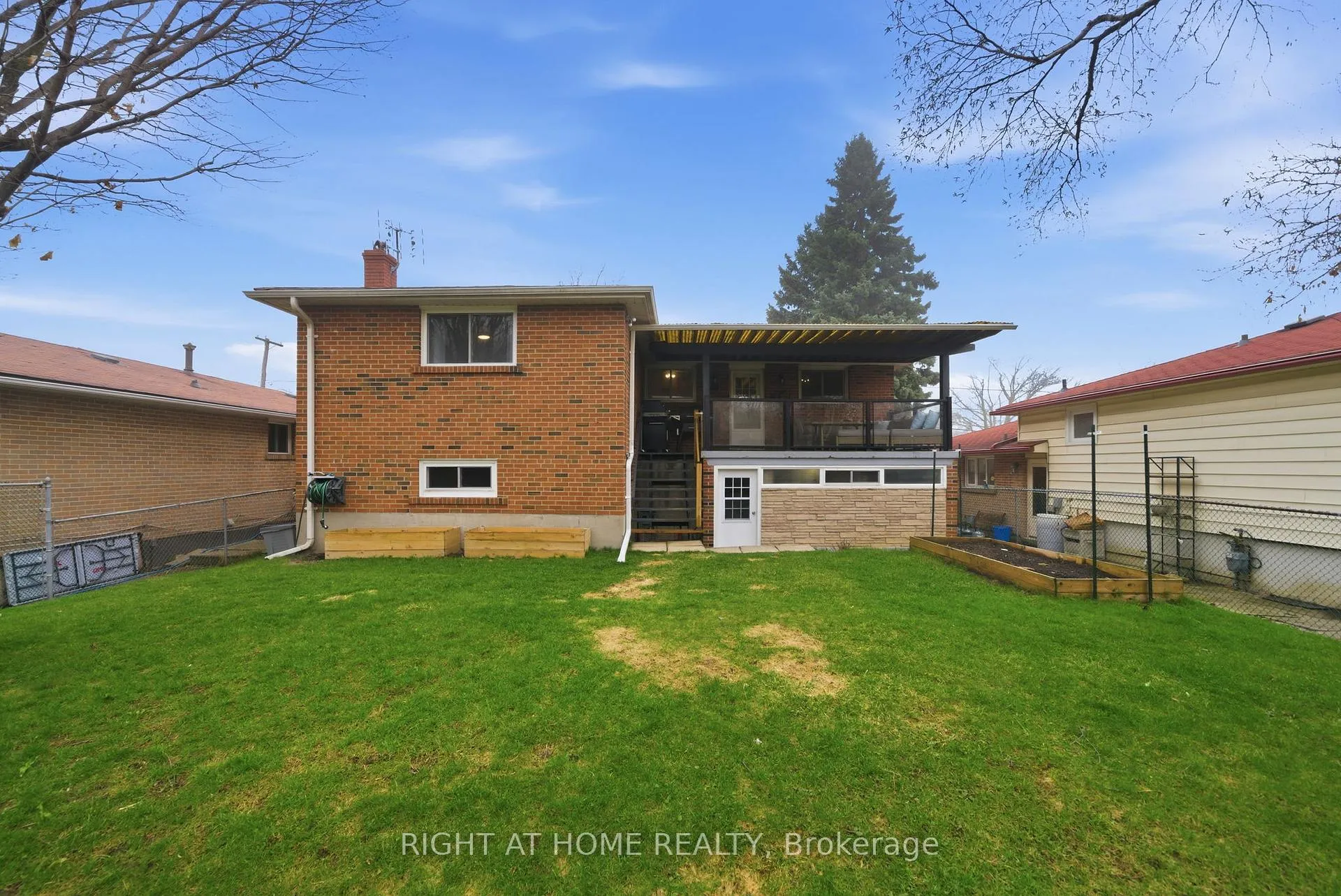 Photo 27 of 826 West Shore Boulevard, Pickering, West Shore — HOMEH